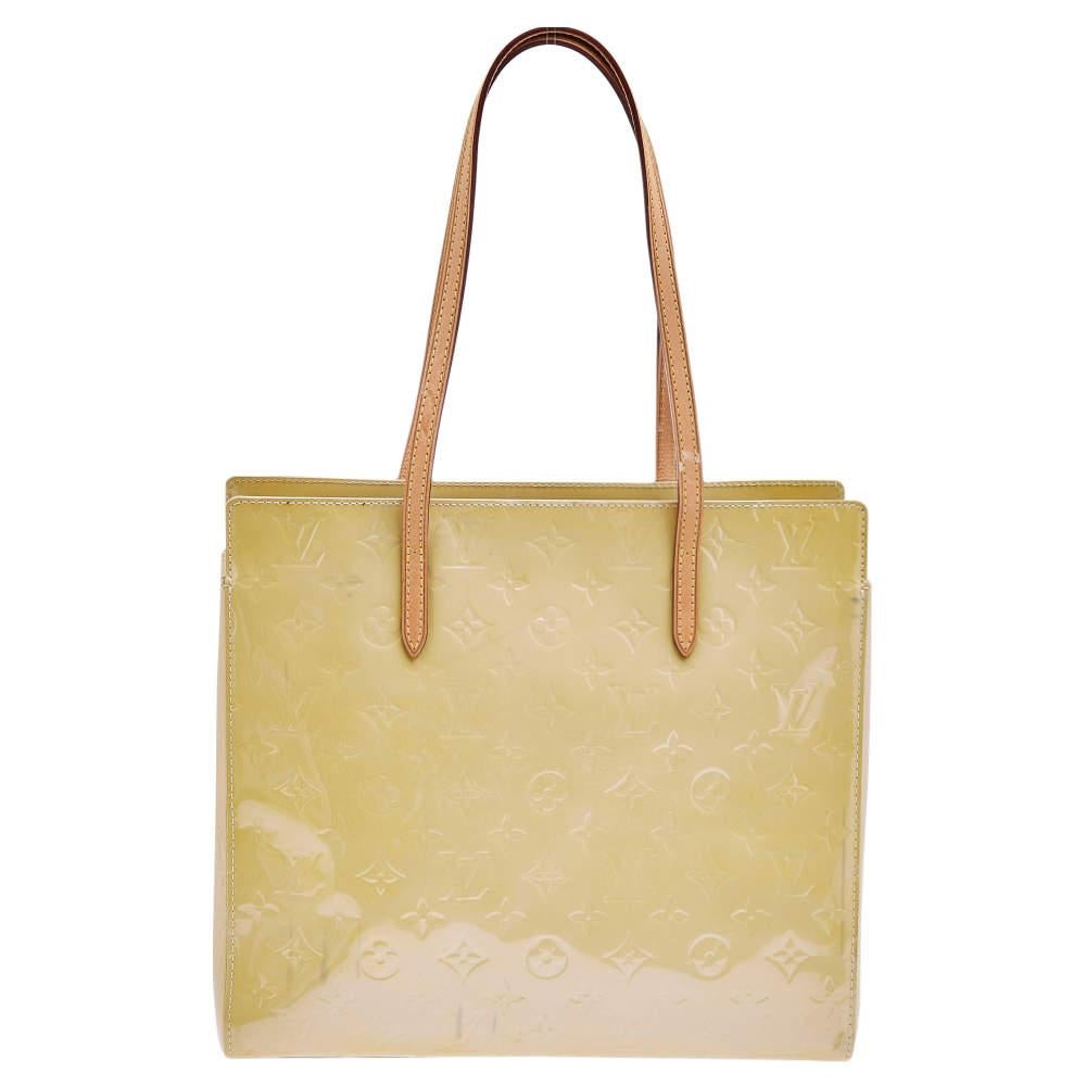 This Catalina EW bag comes from Louis Vuitton! It is crafted in France using Monogram Vernis. It comes with flat easy-to-carry double handles and polished gold-tone hardware.

Includes: Original Dustbag, Info Booklet