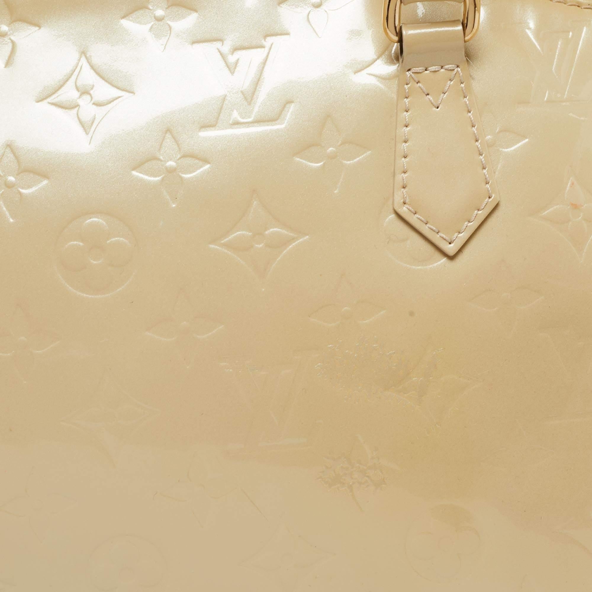 Louis Vuitton Blanc Corail Monogram Vernis Sherwood GM Bag 9