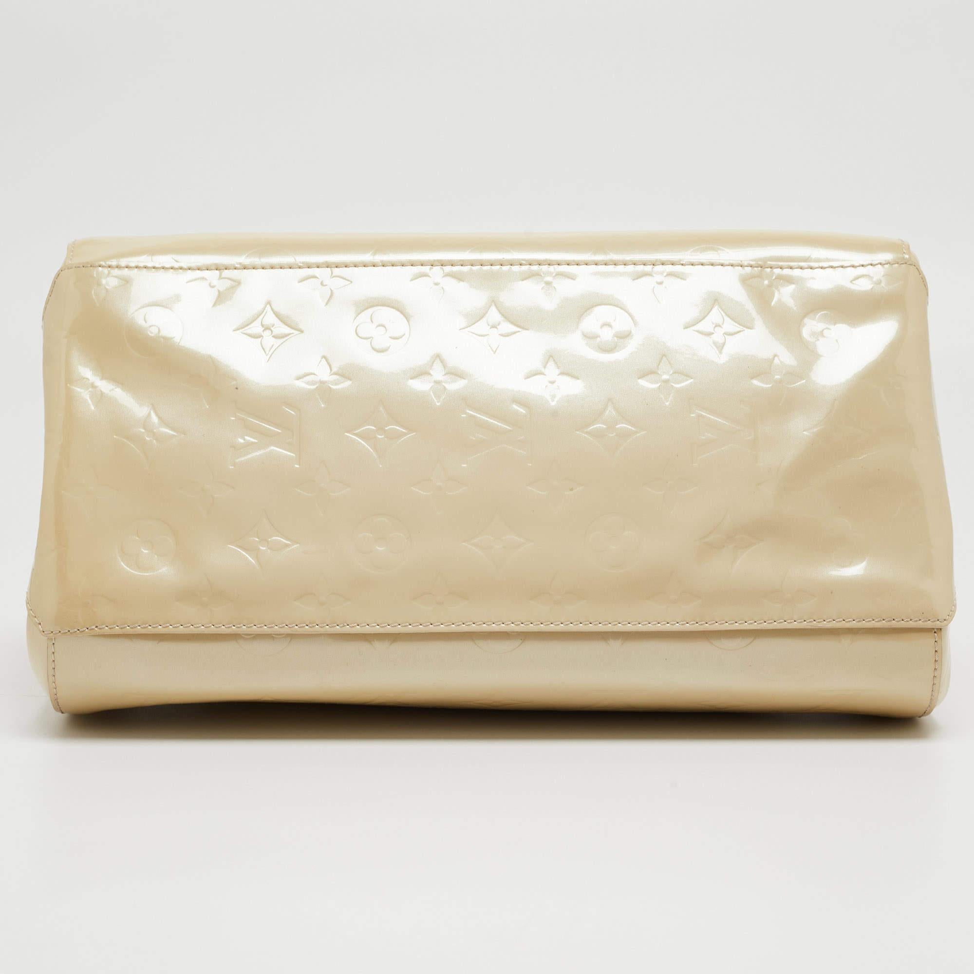 Louis Vuitton Blanc Corail Monogram Vernis Sherwood GM Bag 11