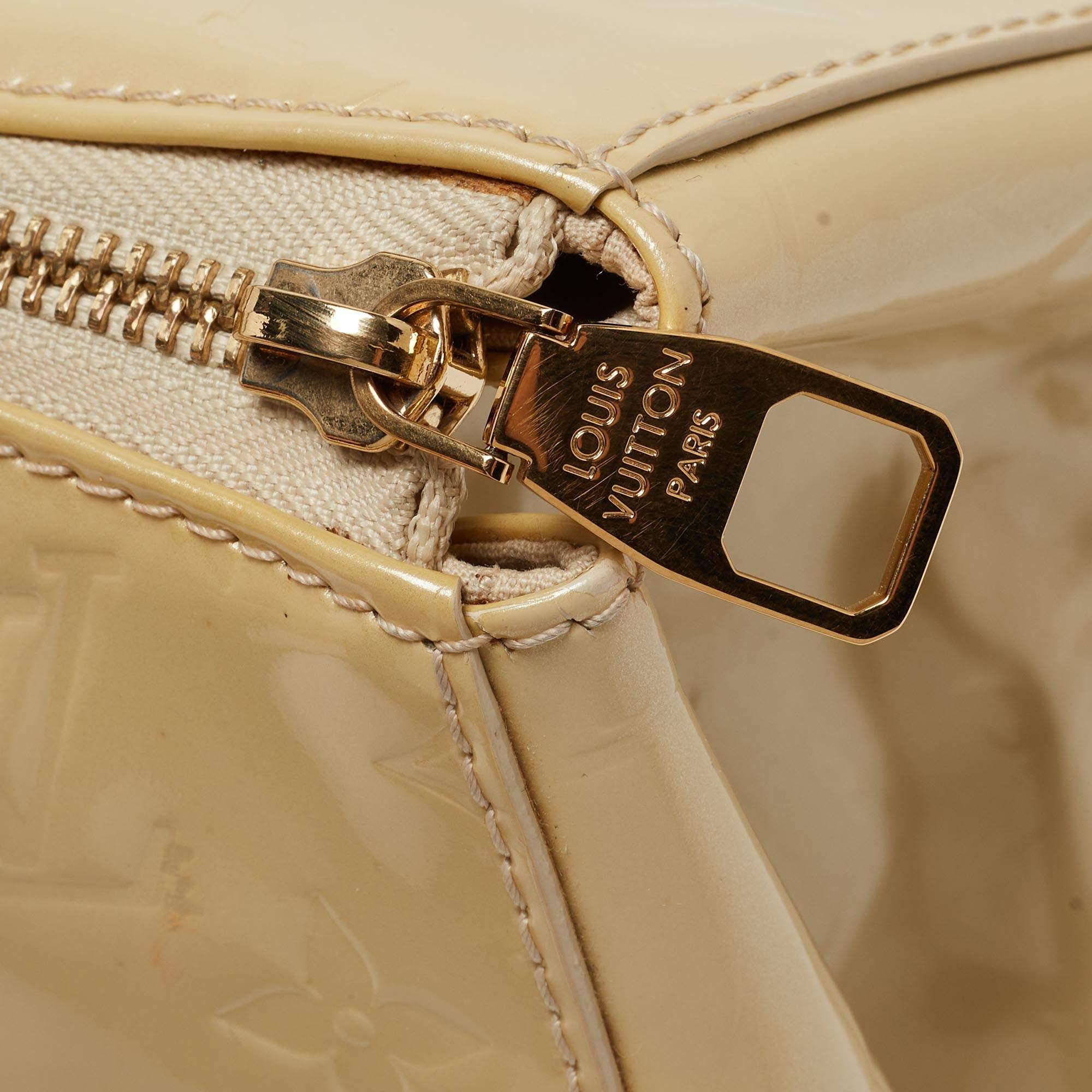 Louis Vuitton Blanc Corail Monogram Vernis Sherwood GM Bag For Sale 12