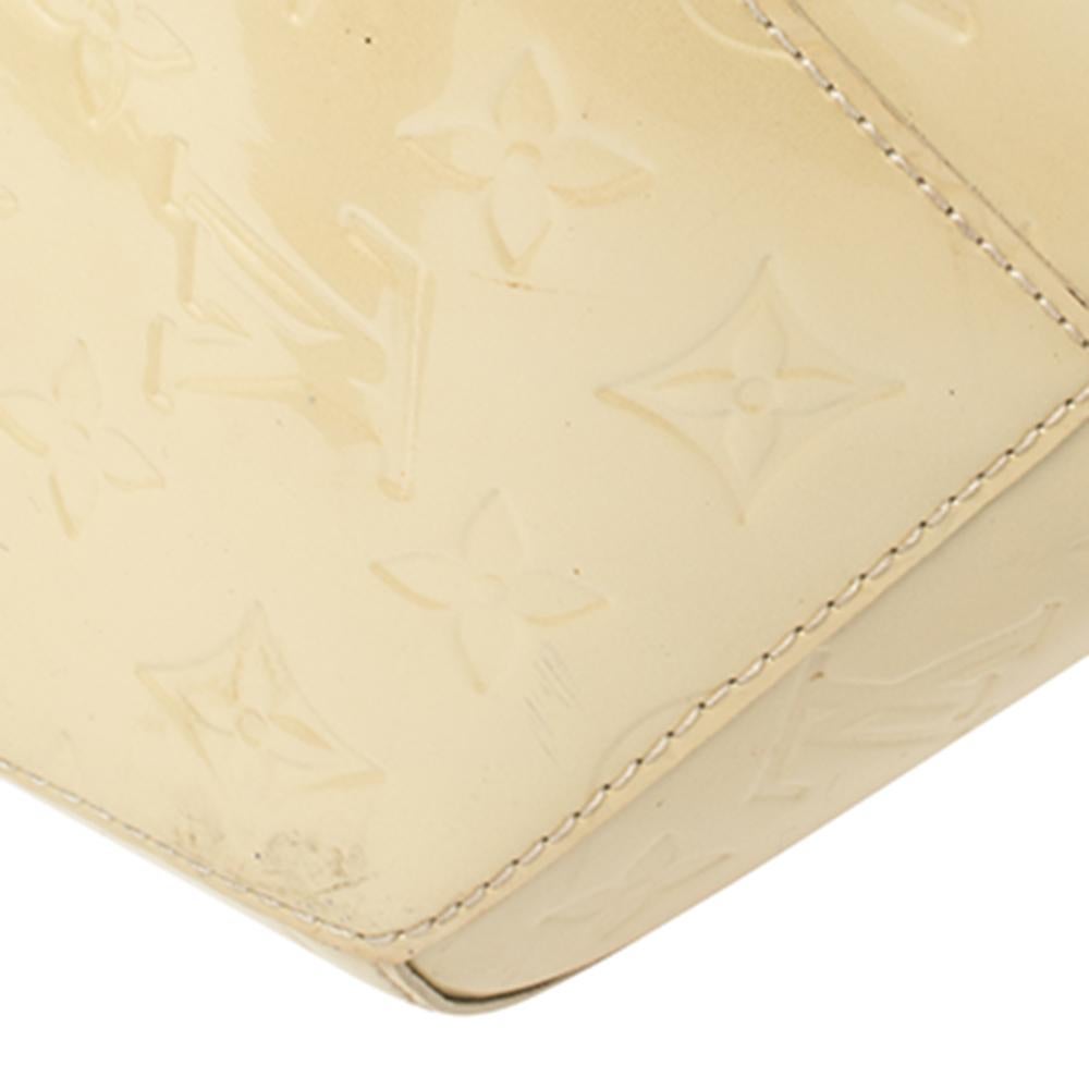 Louis Vuitton Blanc Corail Monogram Vernis Sherwood PM Bag 2