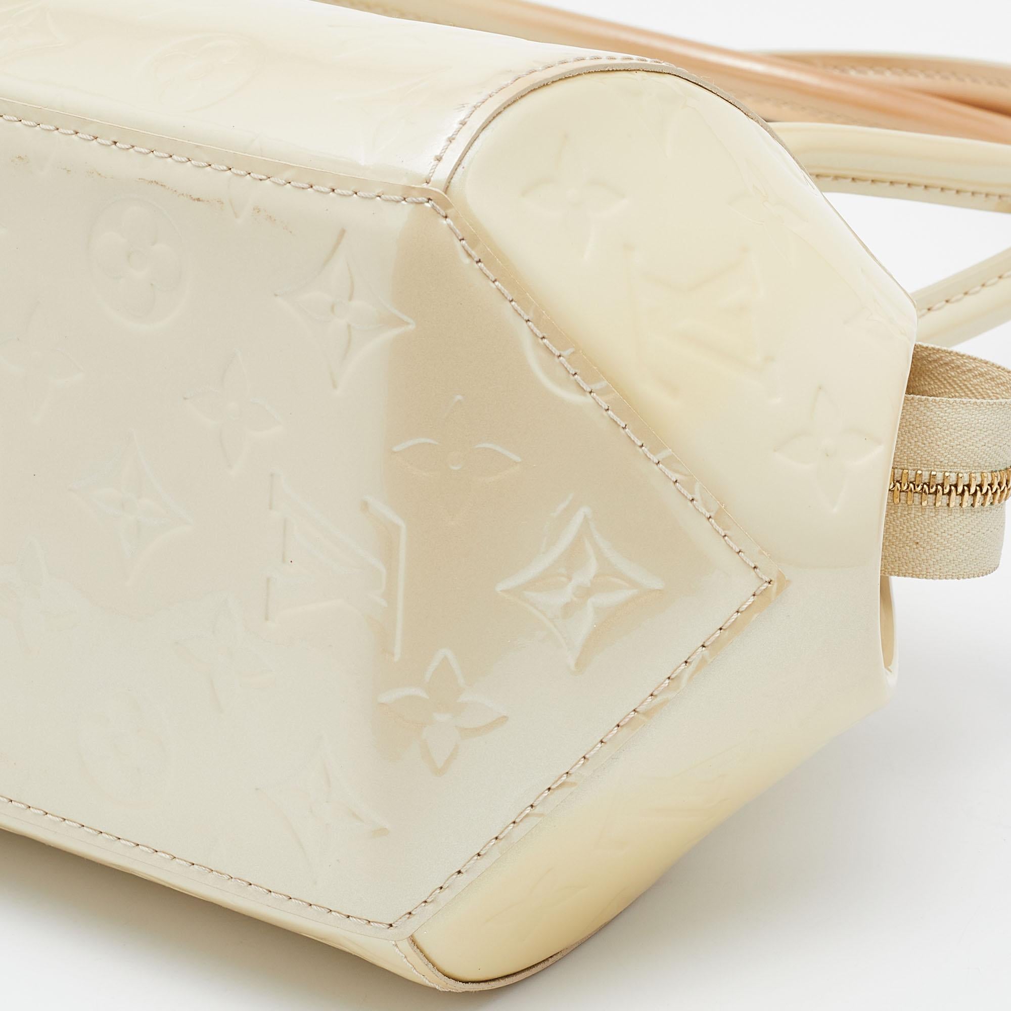 Louis Vuitton Blanc Corail Monogram Vernis Sherwood PM Bag 3