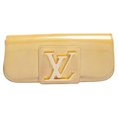 LOUIS VUITTON Patent Sobe Clutch Blanc Corail 491749