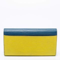 Louis Vuitton Bleu Celeste/Pistache Epi Leather Sarah Wallet