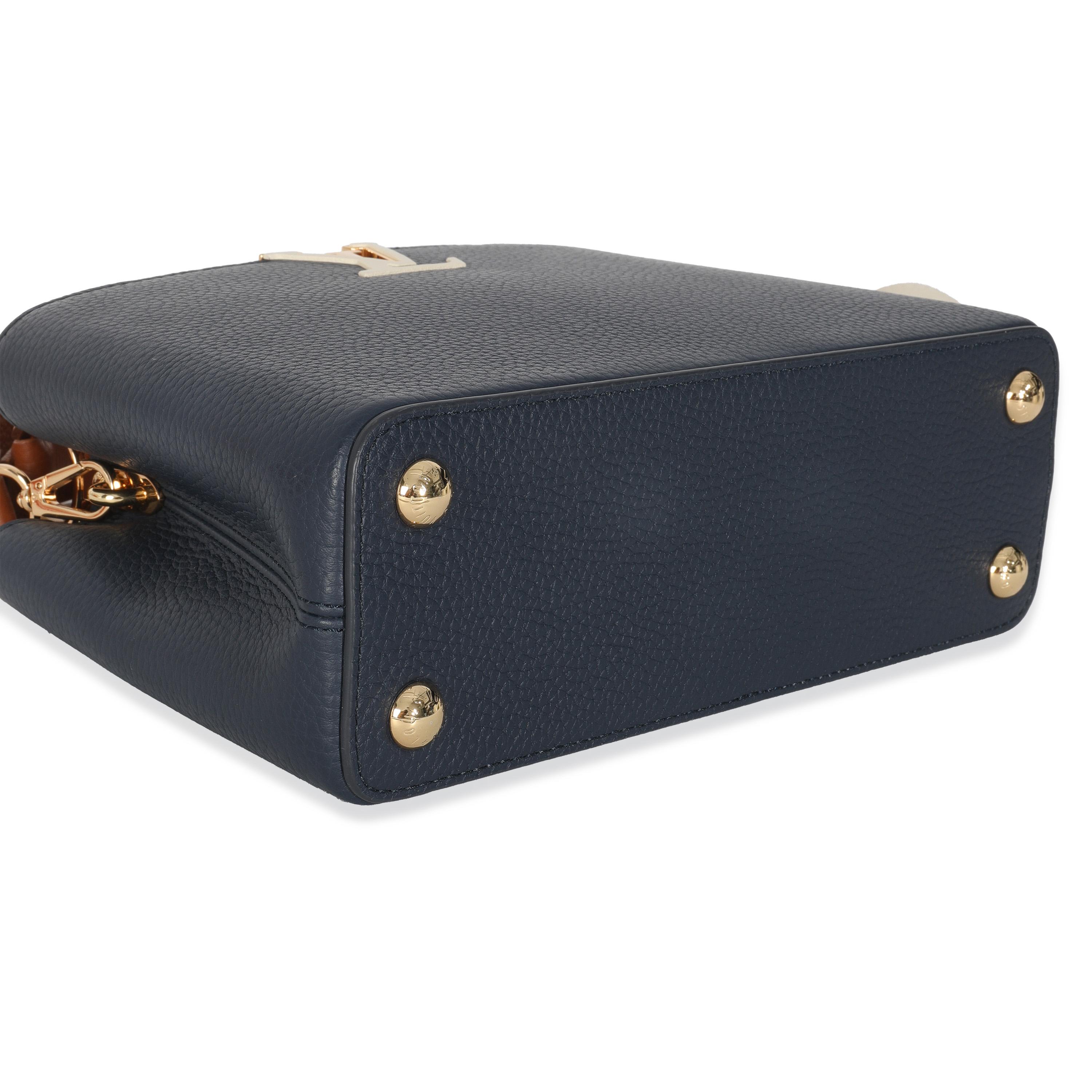 Louis Vuitton Bleu De France Bleu Taurillon Studded Capucines BB en vente 2