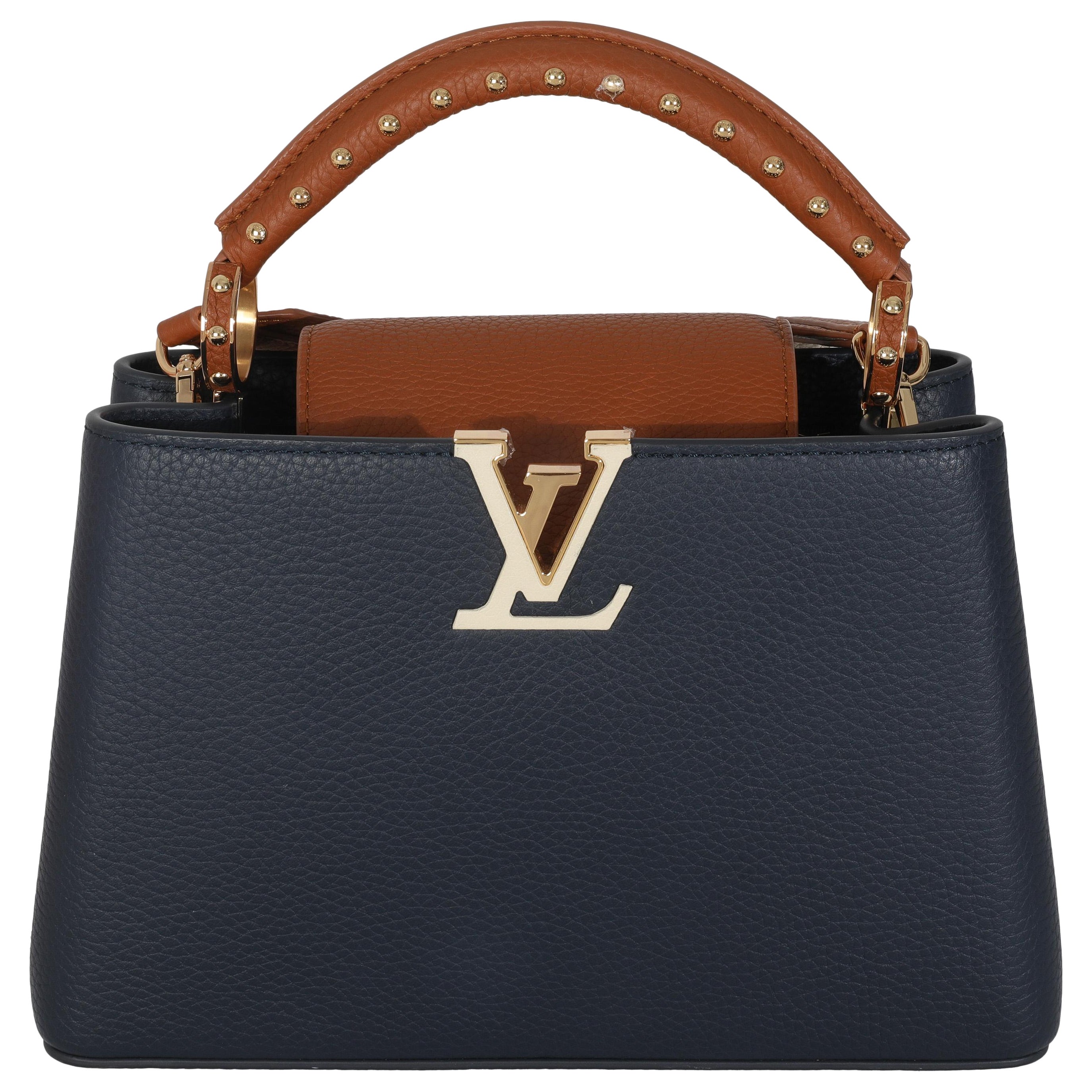 Louis Vuitton Bleu De France Bleu Taurillon Studded Capucines BB en vente