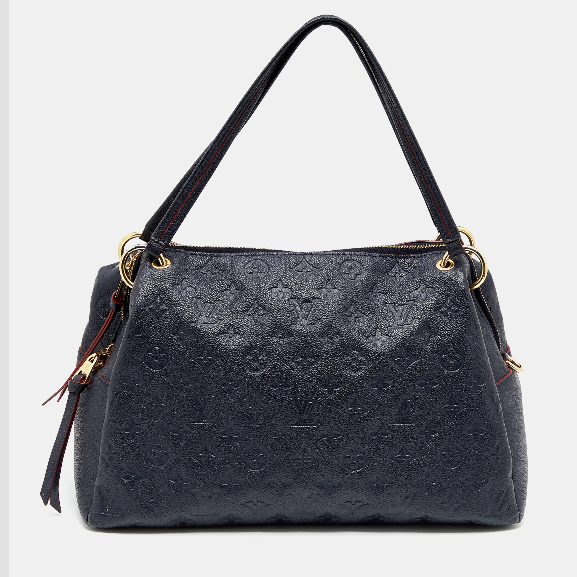 Louis Vuitton's handbags are popular owing to their high style and functionality. This Ponthieu bag, like all the other handbags, is durable and stylish. Crafted from Monogram Empreinte leather, the bag can be paraded using the top handle or