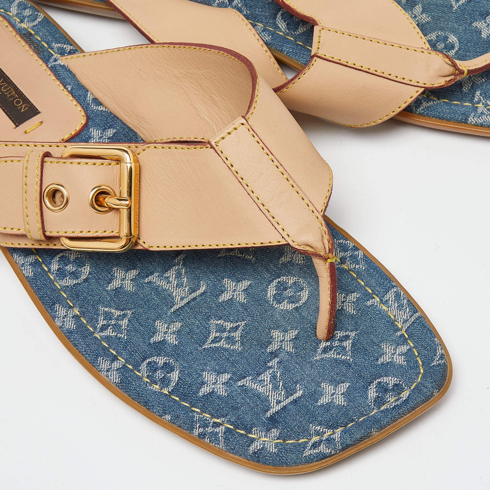 Women's Louis Vuitton Bllue Denim/Beige Monogram Thong Buckle Detail Sandals Size 37.5 For Sale