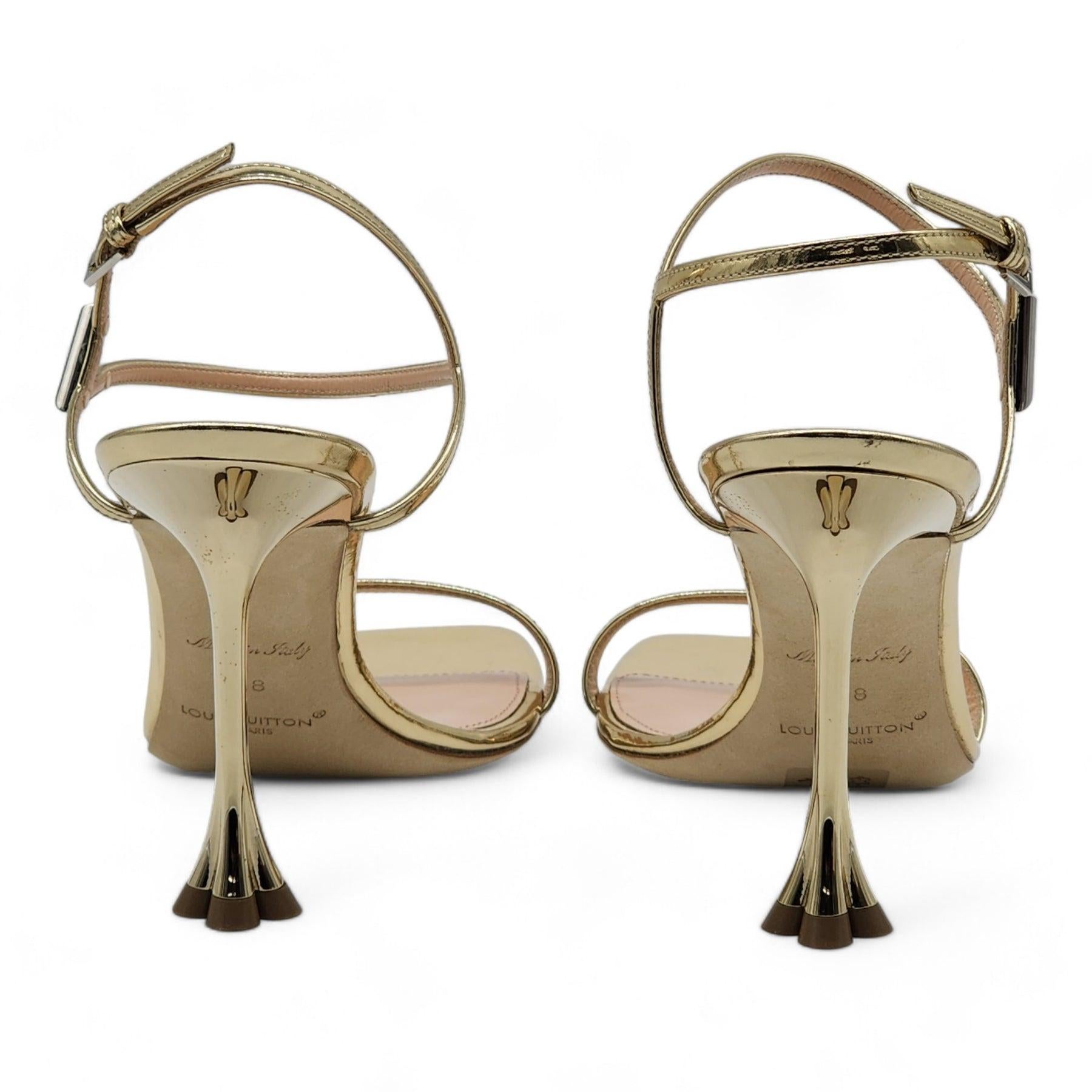 Sandalias Louis Vuitton Blossom Piel en Dorado (38) en Bueno Estado en Los Angeles, CA