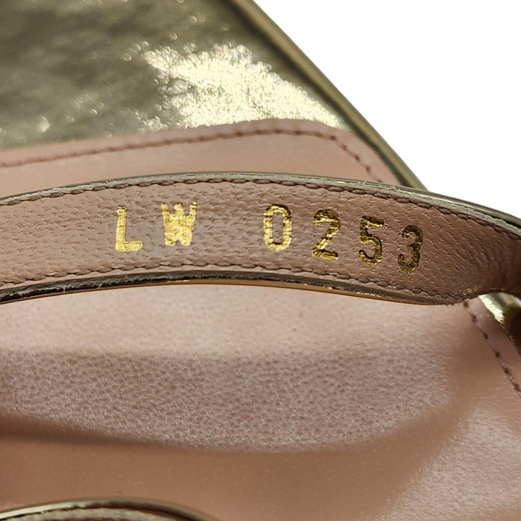 Louis Vuitton Blossom Sandals Leather in Gold (40) For Sale 3