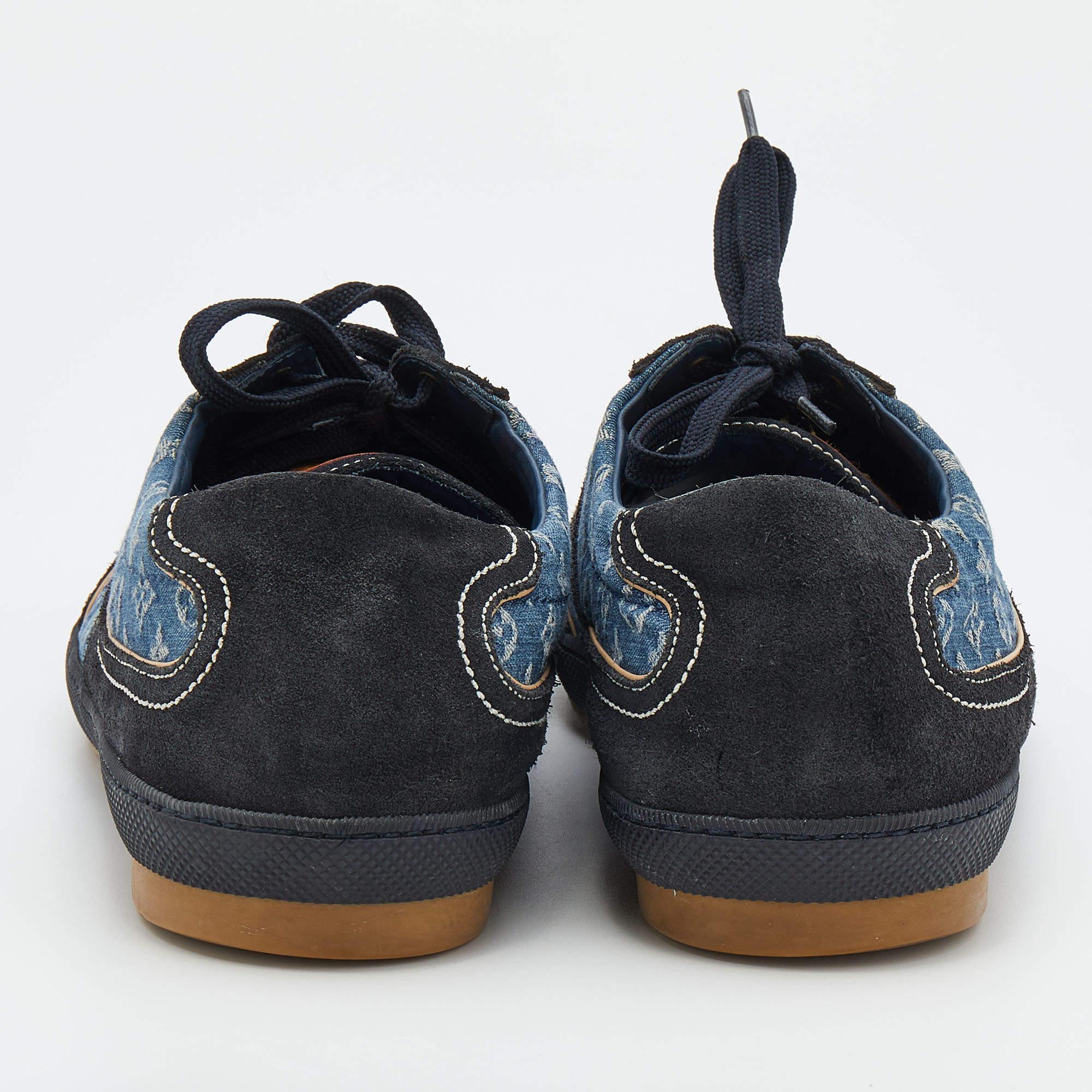 Add the classy Louis Vuitton touch to your outfit with these low-top sneakers. Crafted from Monogram denim and suede, they have lace-up closure and durable rubber soles.

