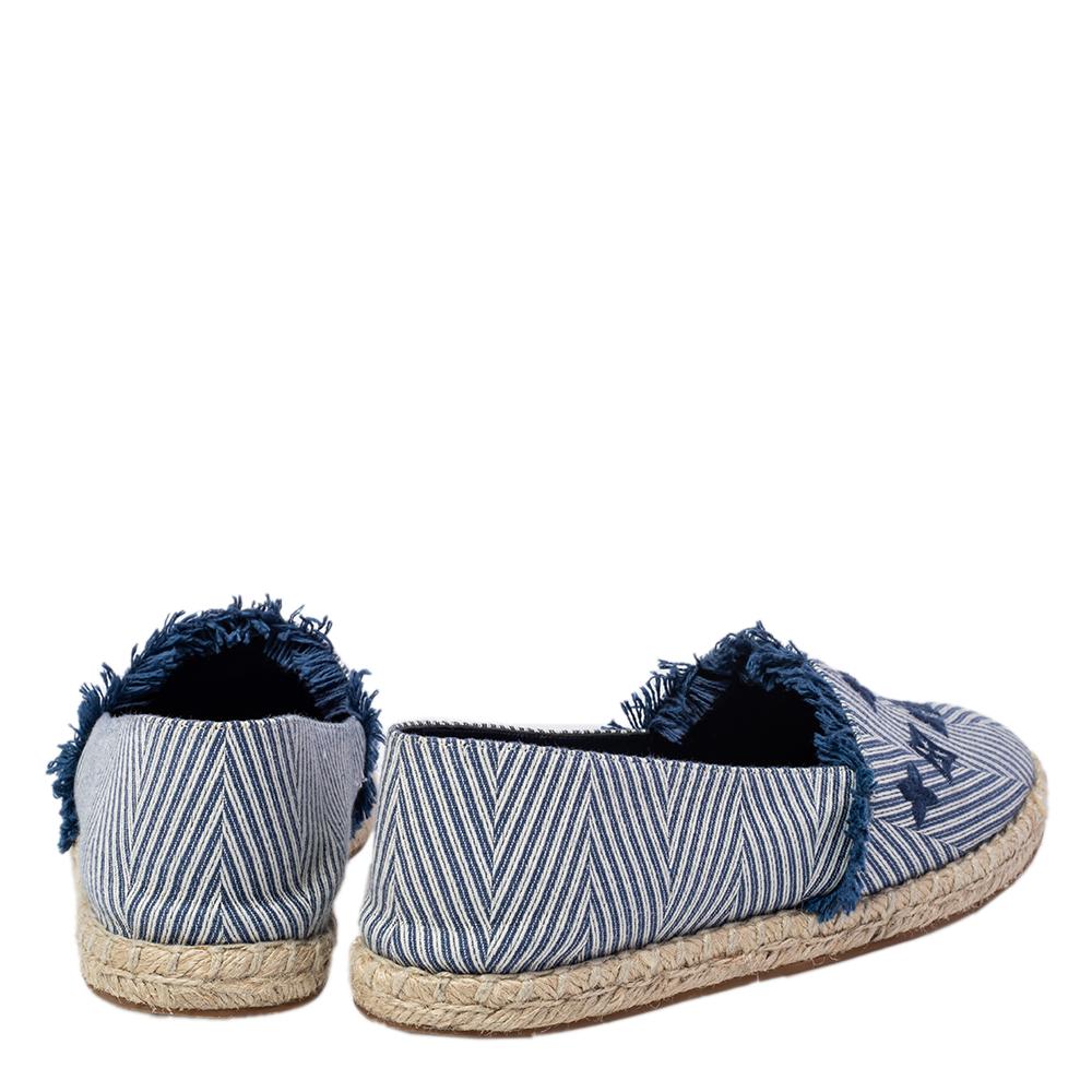 Crafted in blue canvas, Louis Vuitton's espadrilles are a cool way of elevating new-season looks. It features monogram embroidery on the vamps, leather-lined insoles, and sturdy outsoles.

