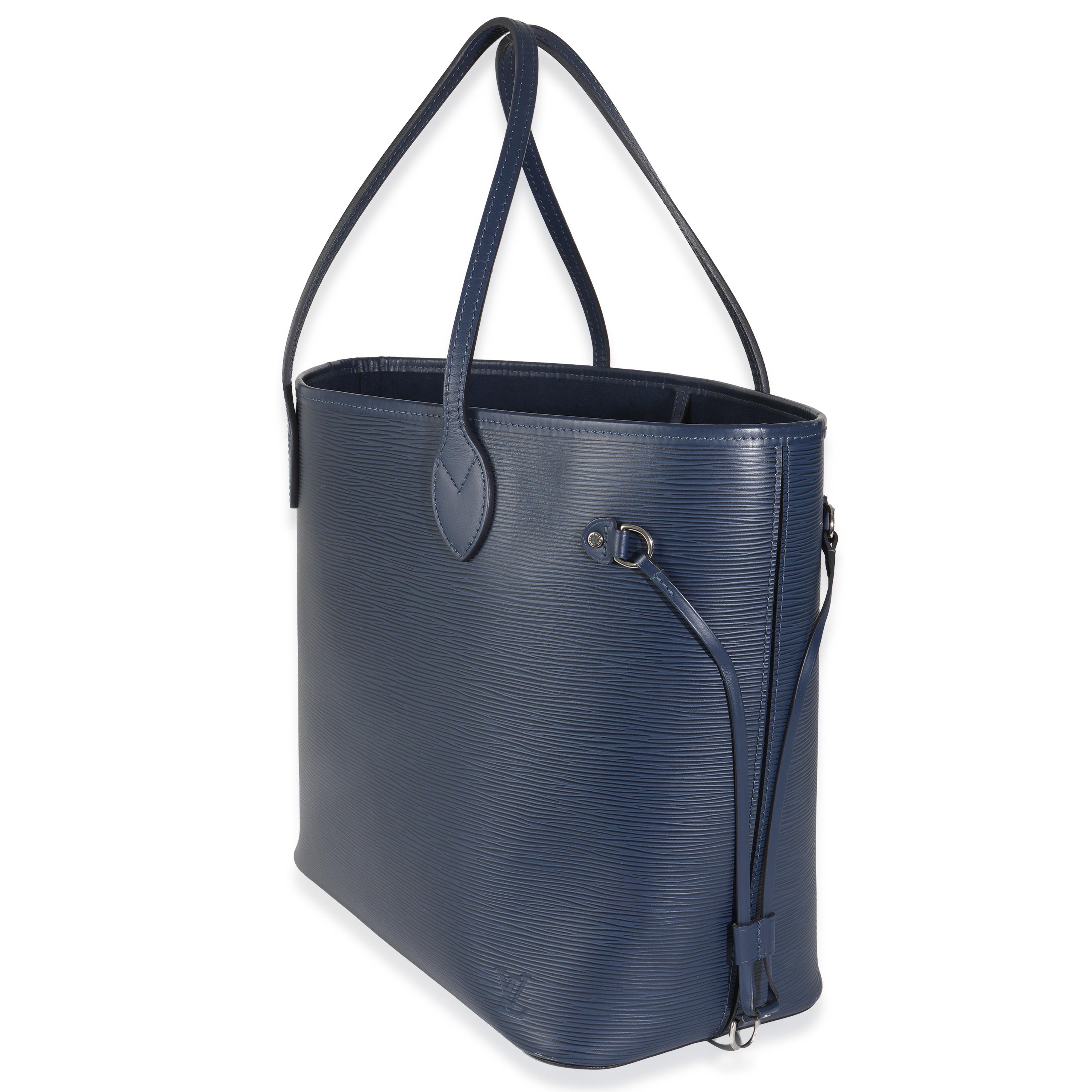 Louis Vuitton Blue Celeste Epi Neverfull MM In Excellent Condition In New York, NY