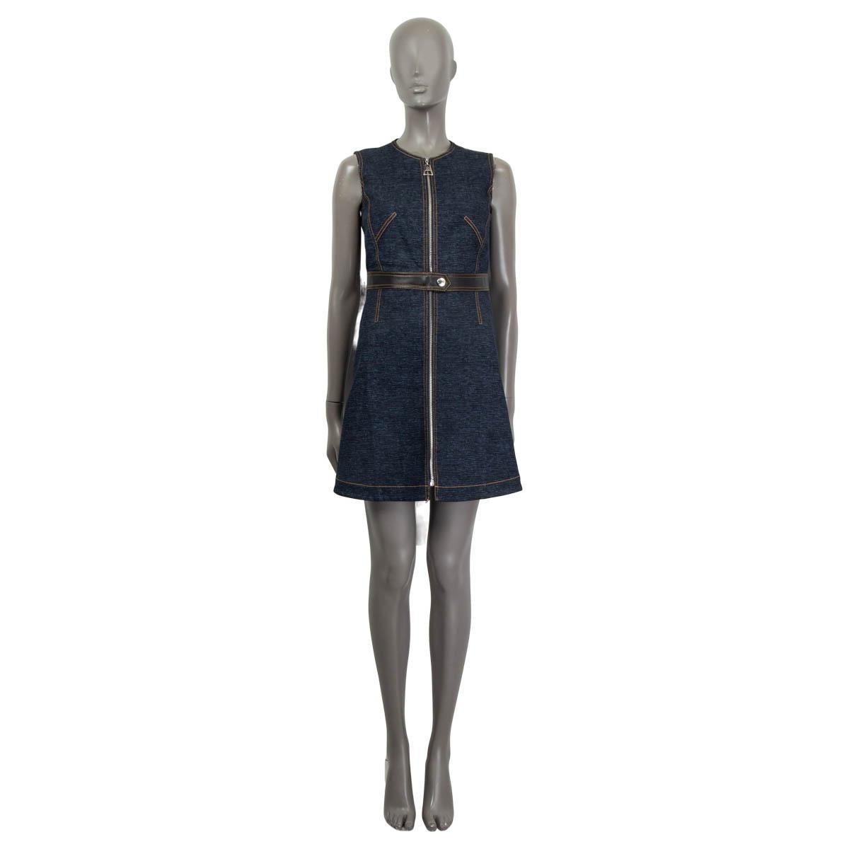 100% authentic Louis Vuitton 2014 sleeveless leather trim denim dress in blue cotton (98%) and elastane (2%). Opens with a zipper and a button on the front. Unlined. Has been worn and is in excellent condition.

Measurements
Tag