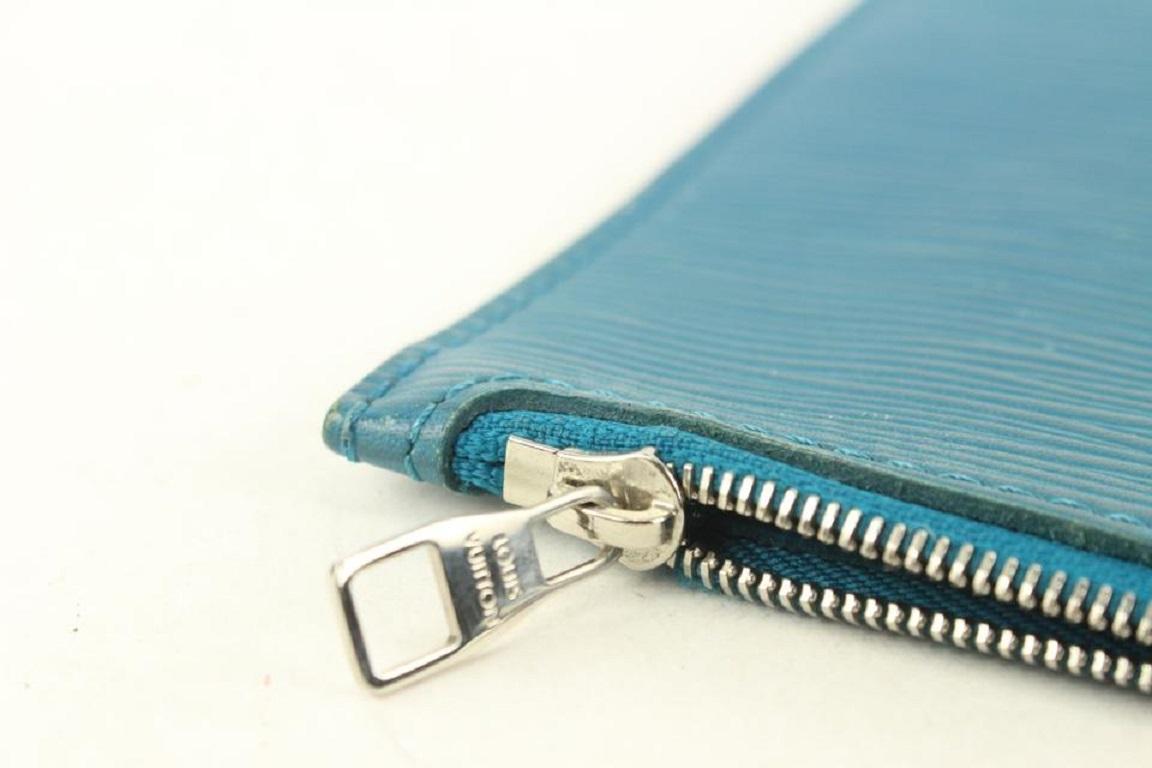 Louis Vuitton - Pochette Neverfull MM/GM 41 étagères en cuir épi bleu cyan Pour femmes en vente