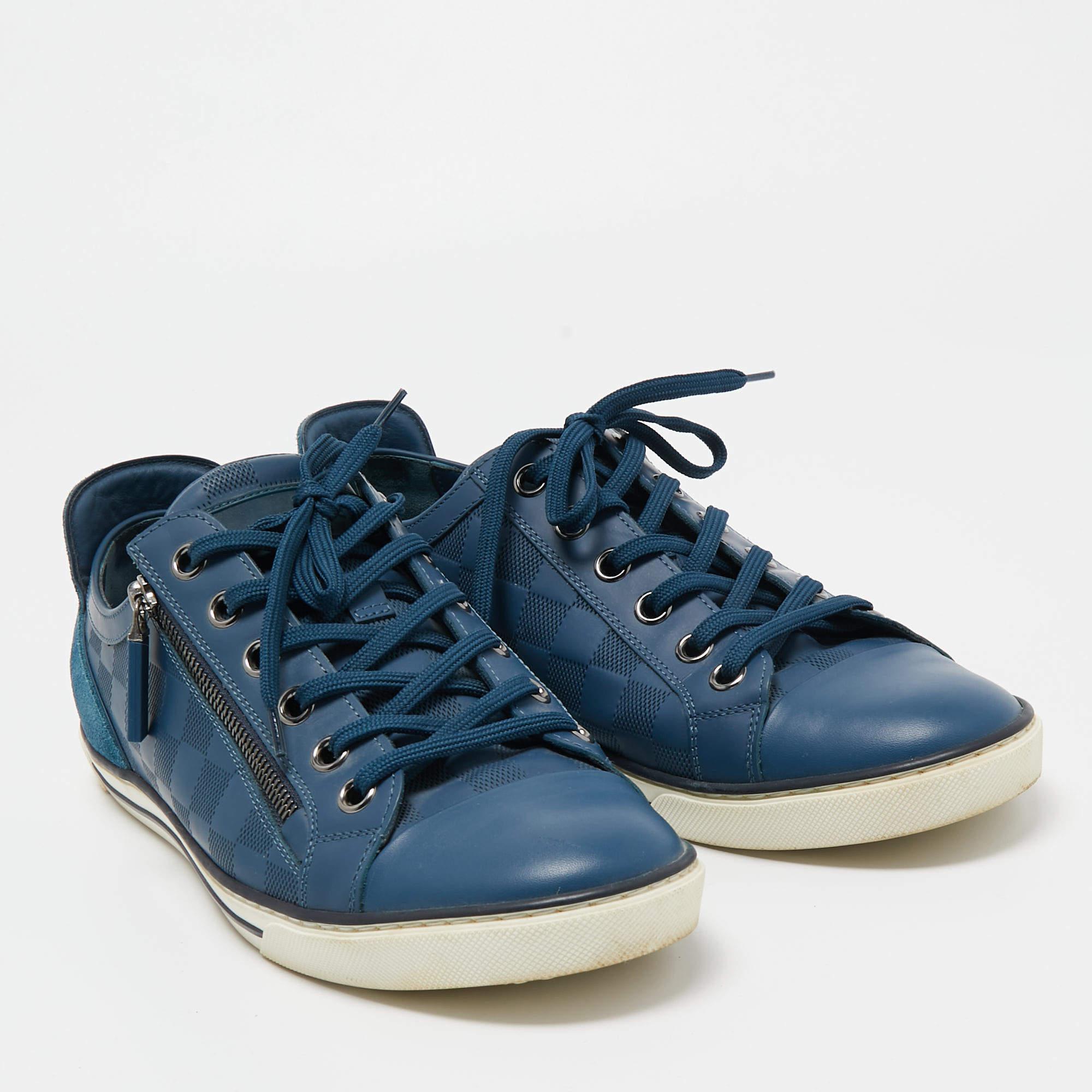Men's Louis Vuitton Blue Damier Embossed Leather Challenge Zip Up Sneakers Size 41.5 For Sale