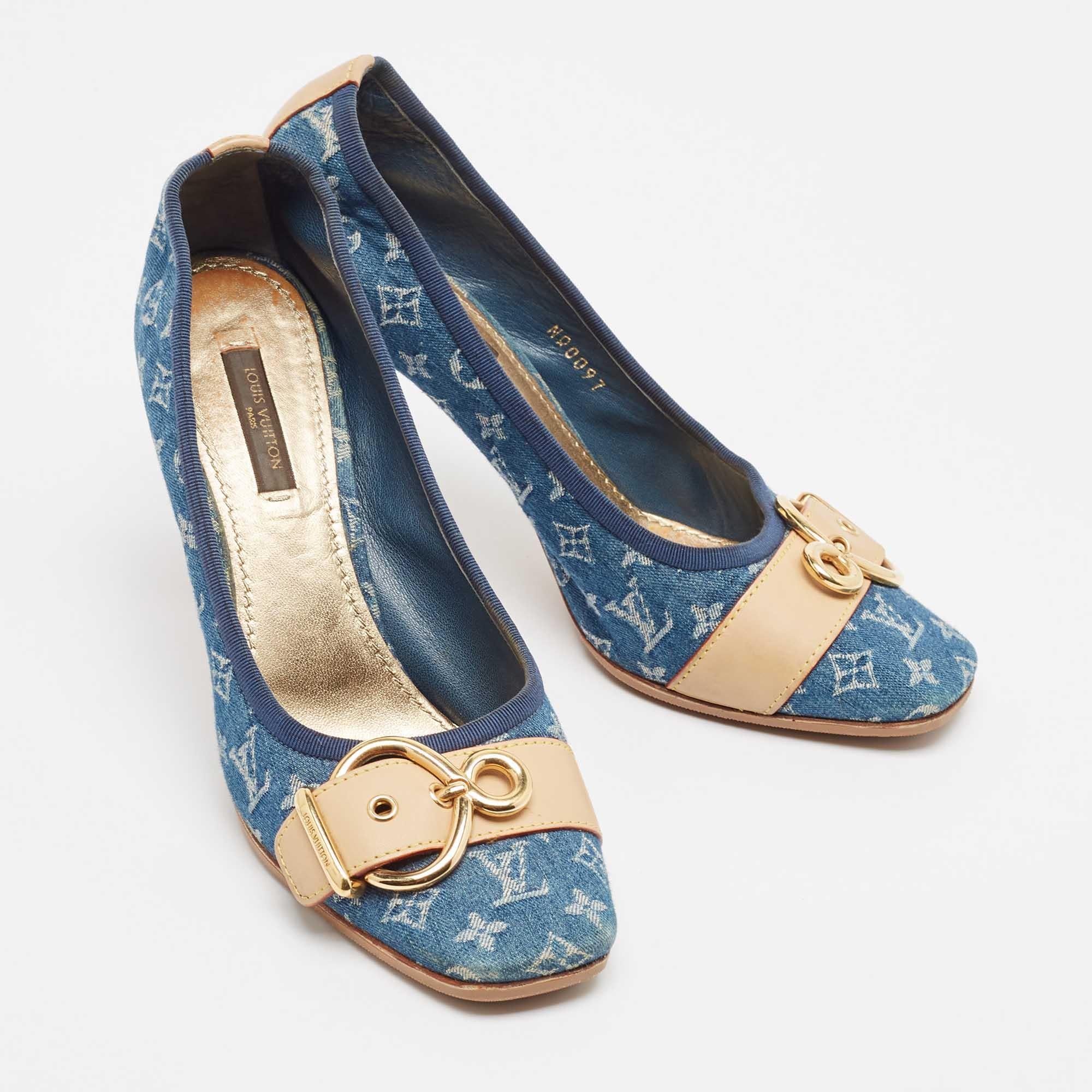 Louis Vuitton Blue Denim and Leather Pumps Size 37.5 In Fair Condition In Dubai, Al Qouz 2