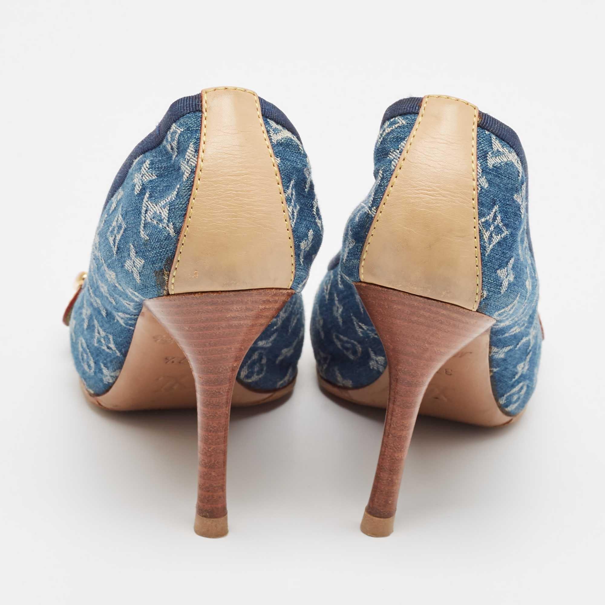 Women's Louis Vuitton Blue Denim and Leather Pumps Size 37.5