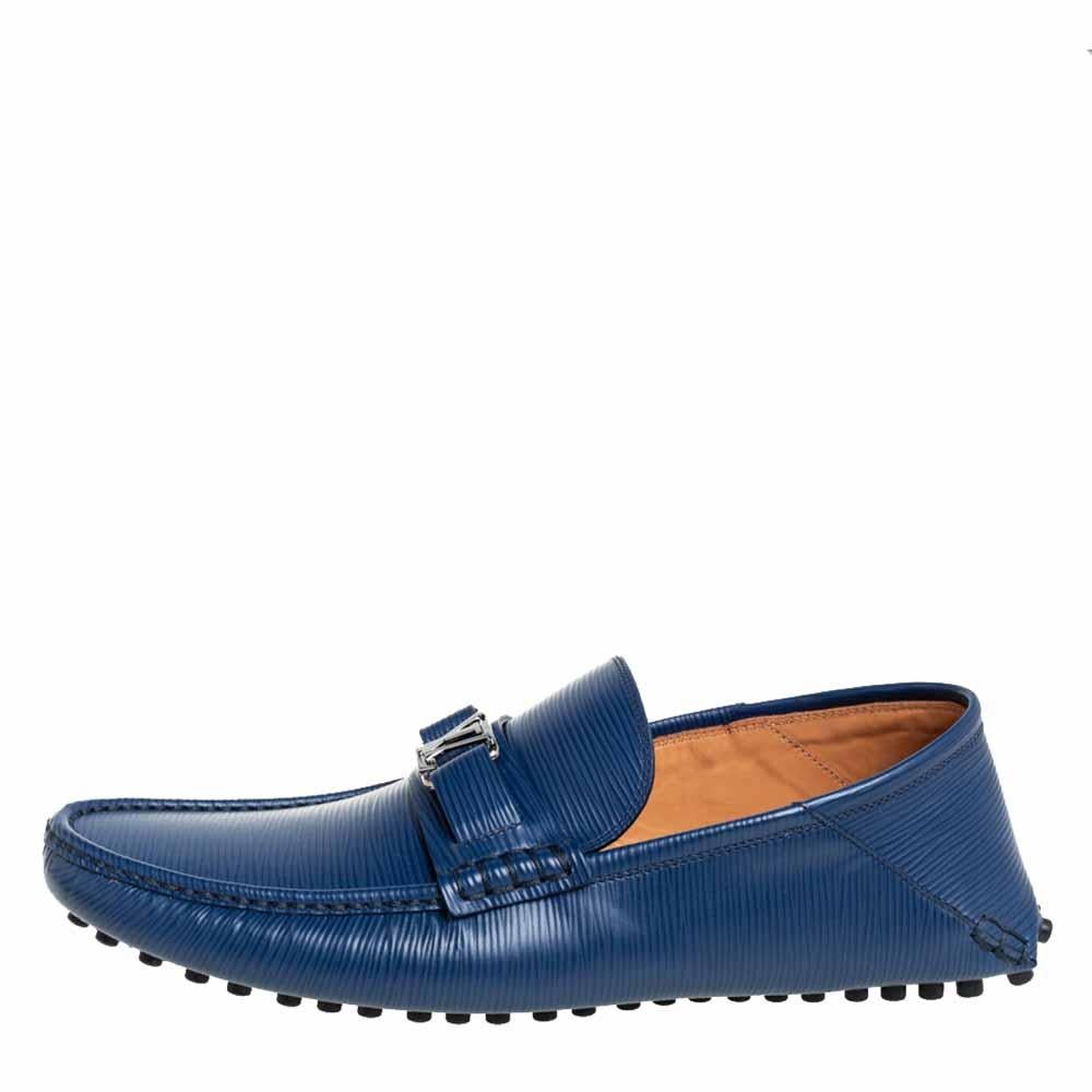 Loafers like these ones from Louis Vuitton are worth every penny because they epitomize both comfort and style. Crafted from blue Epi leather, they carry neat stitch detailing and the signature LV on the uppers. Complete with leather insoles, this