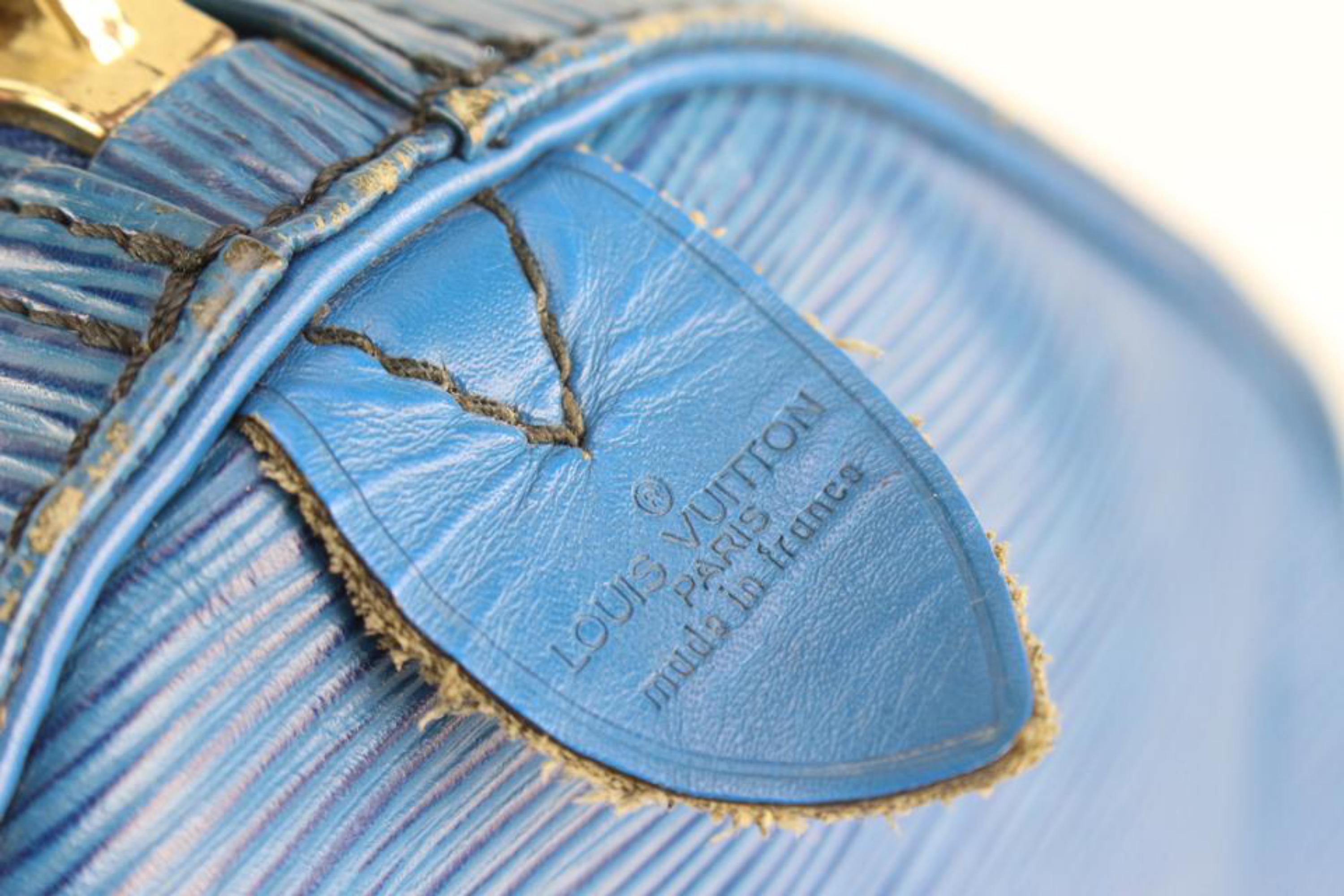 Bleu Sac à main Keepall 55 en cuir épi bleu de Louis Vuitton 113lv48 en vente
