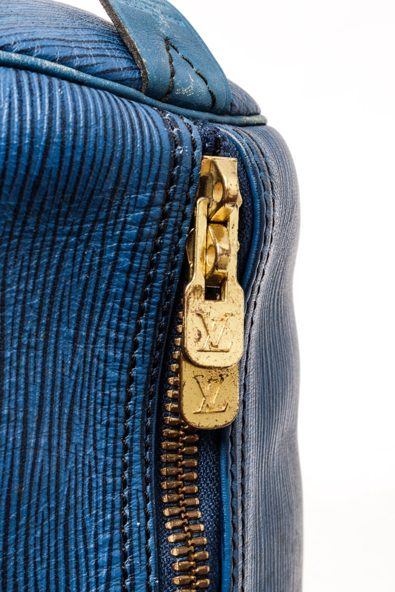 Louis Vuitton Epi Keepall 55 - Blue Luggage and Travel, Handbags -  LOU805641