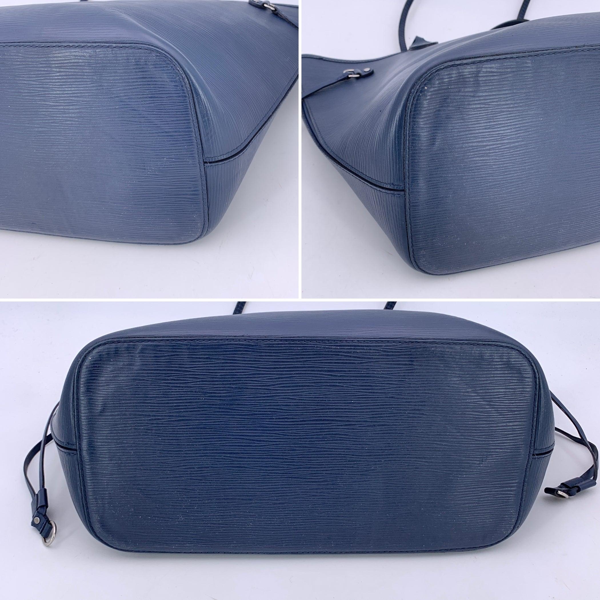 Louis Vuitton Blue Epi Leather Neverfull MM Tote Bag For Sale 3