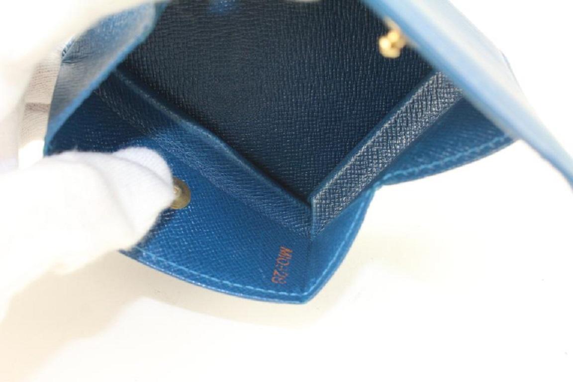 Blau Epi Leder Toledo Klappbare Münzbeutel wechselnde Geldbörse von Louis Vuitton im Zustand „Gut“ im Angebot in Dix hills, NY