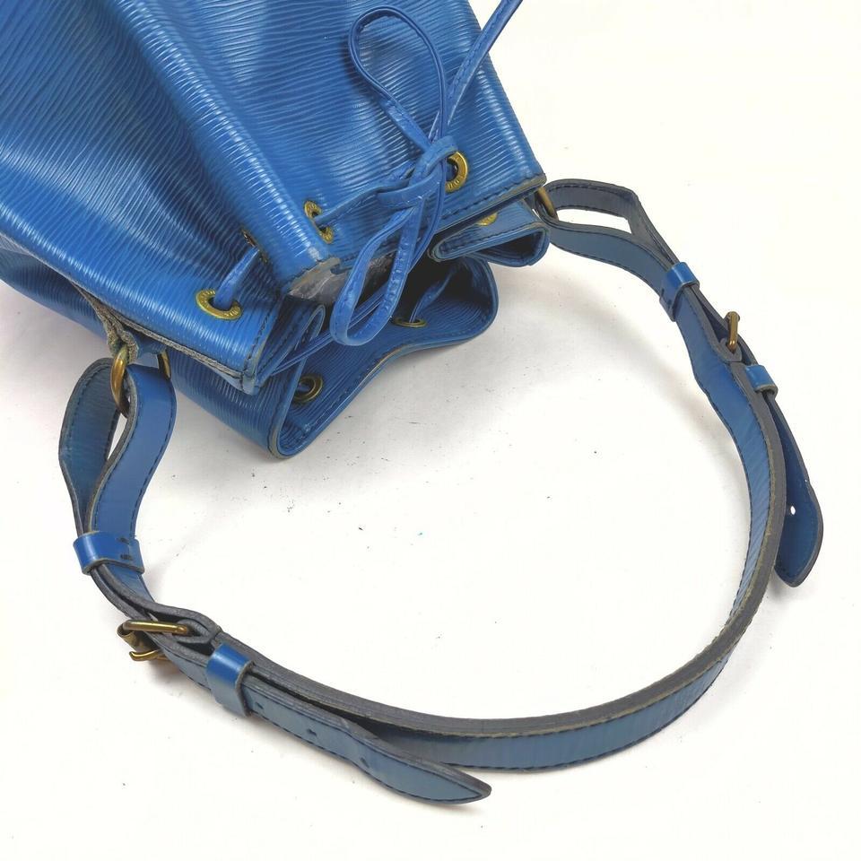 Louis Vuitton Blue Epi Leather Toledo Noe Petit Drawstring Hobo Bag 863028 6