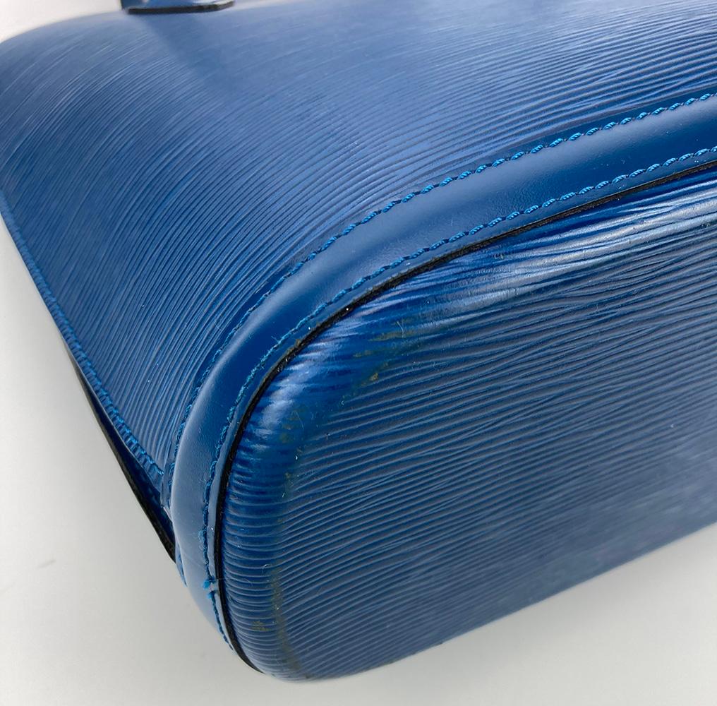 Blau Epi Lussac Tote Pochette Brieftasche und Schmuckbeutel von Louis Vuitton im Angebot 10