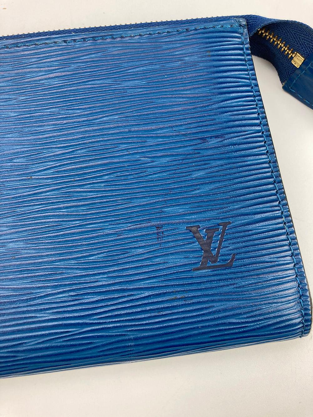 Louis Vuitton Blue Epi Lussac Tote Pochette Wallet and Jewelry Pouch For Sale 1