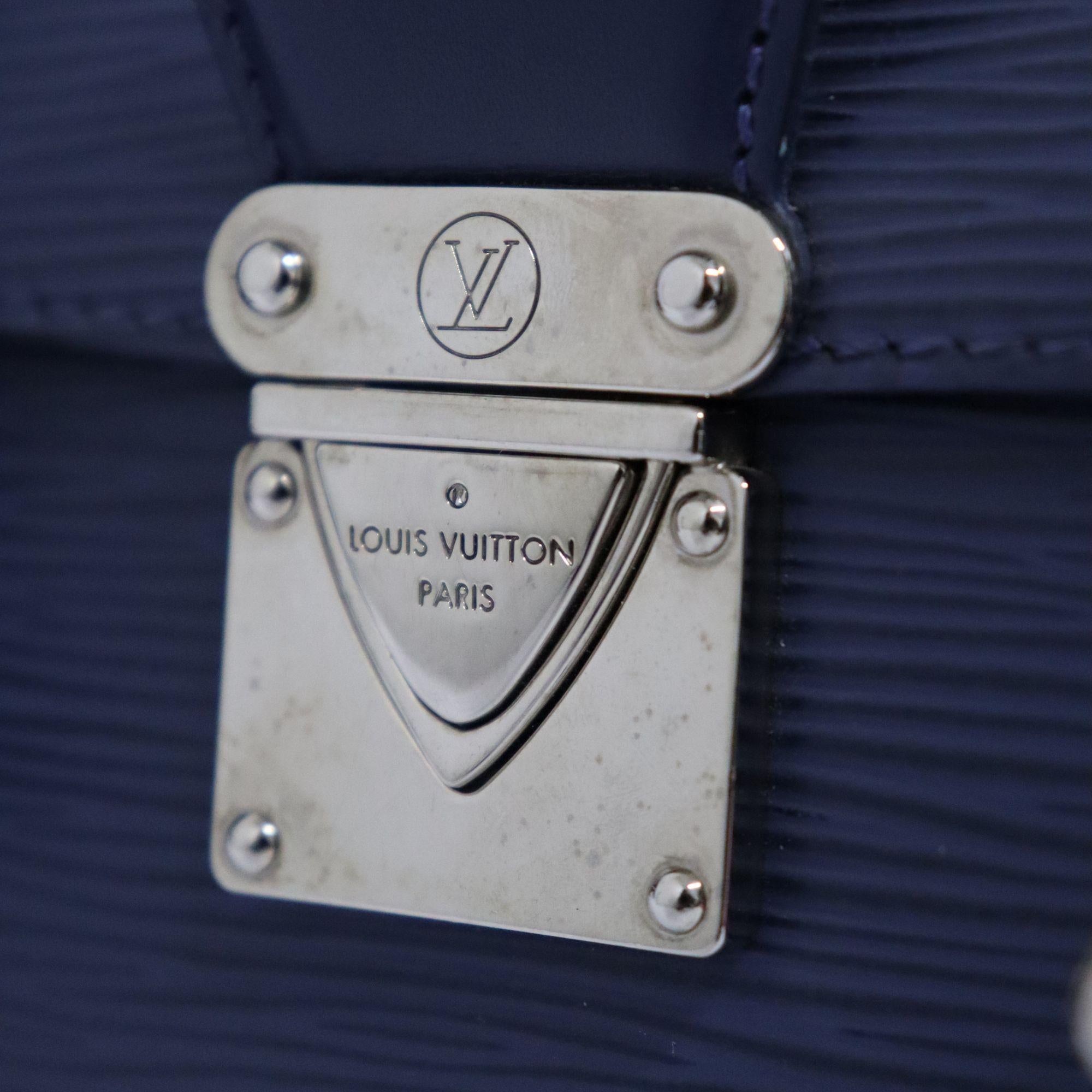 Women's Louis Vuitton Blue Epi Segur PM Handle Bag