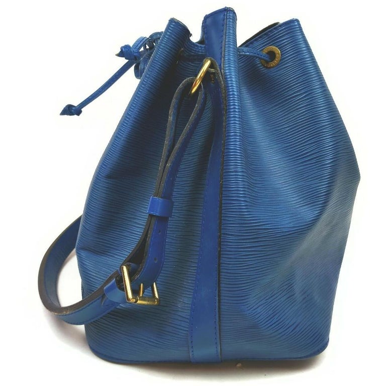 Louis Vuitton Blue Epi Toledo Petite Noe Drawstring Bucket 861212 For Sale  at 1stDibs