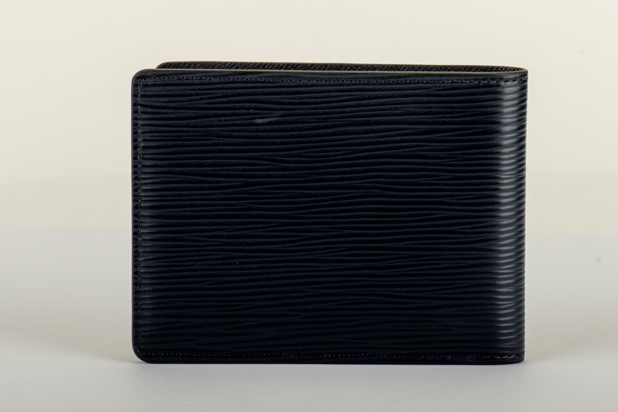 Louis Vuitton navy blue epi leather men's wallet. Comes with original box