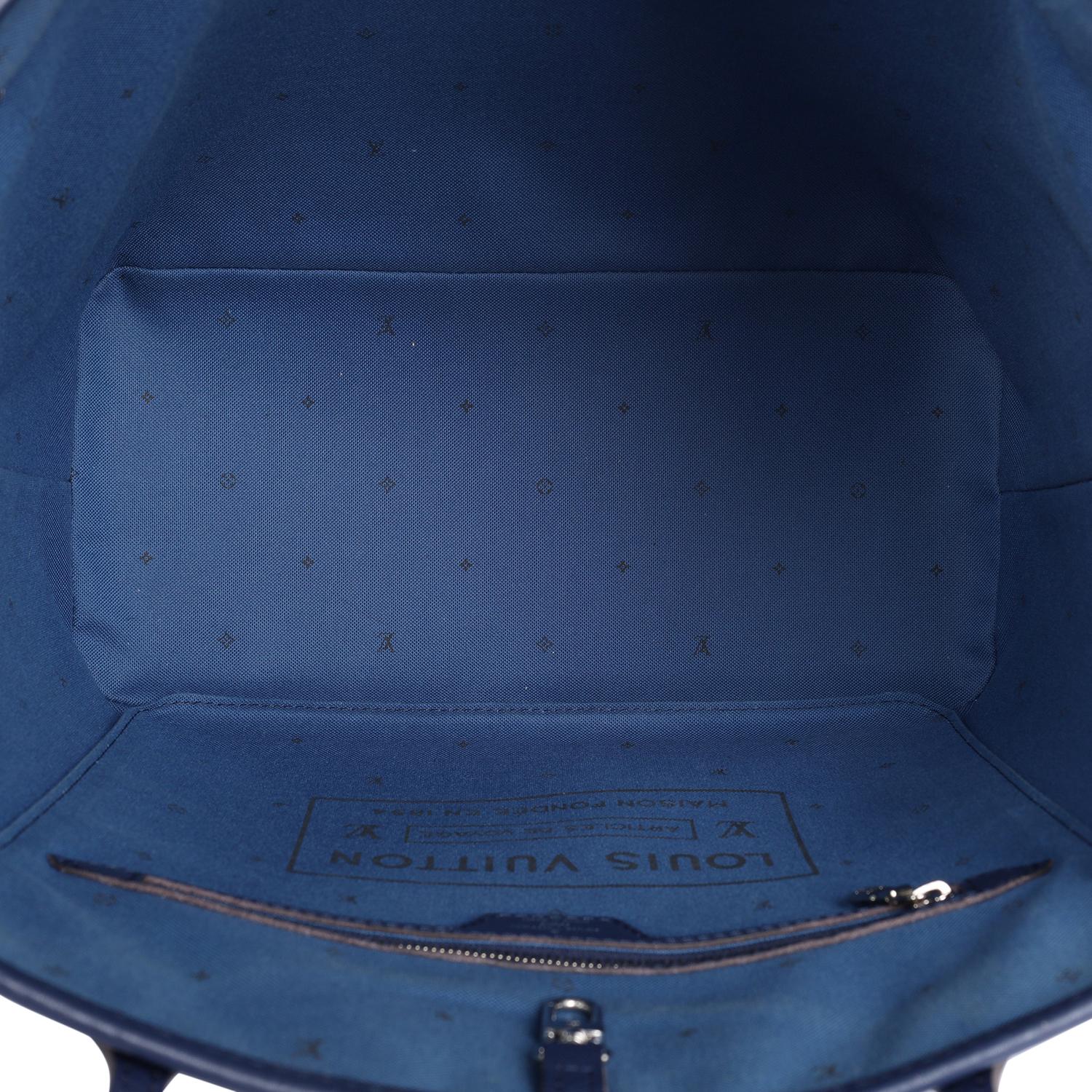 Louis Vuitton Blue Escale Giant Neverfull MM Tie Dye Tote Handle Shoulder Bag For Sale 9