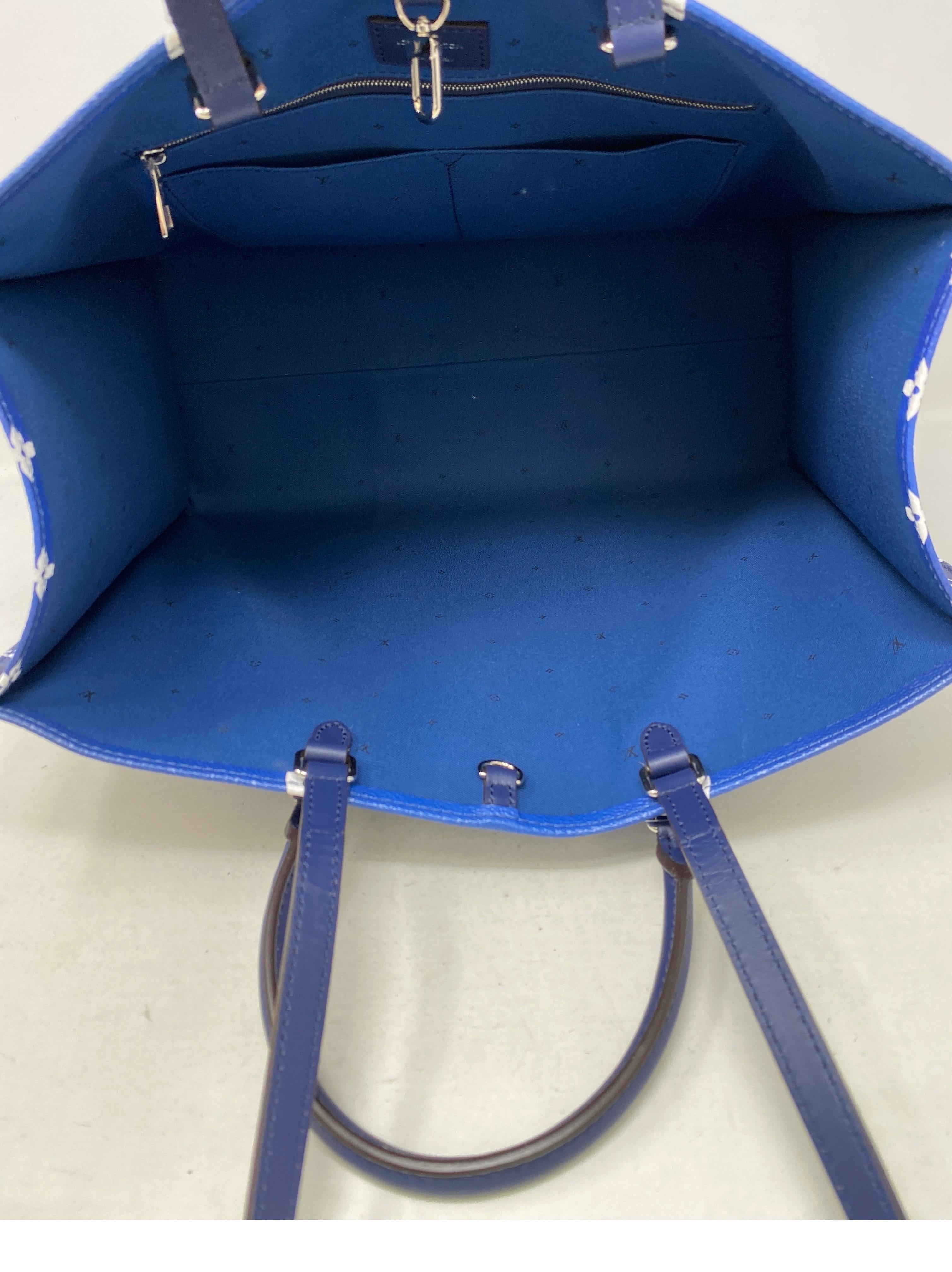 Blaue Escale On The Go Tasche von Louis Vuitton 4