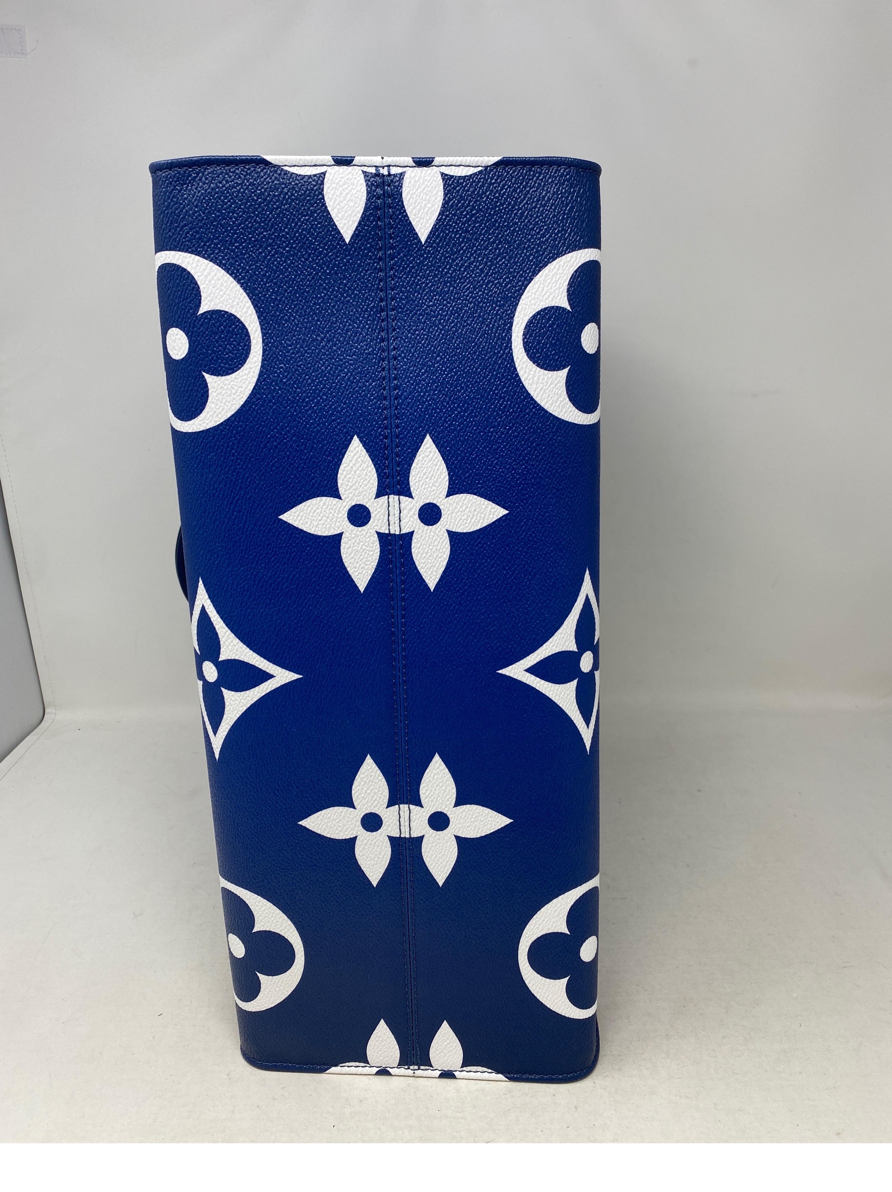 Blaue Escale On The Go Tasche von Louis Vuitton 13