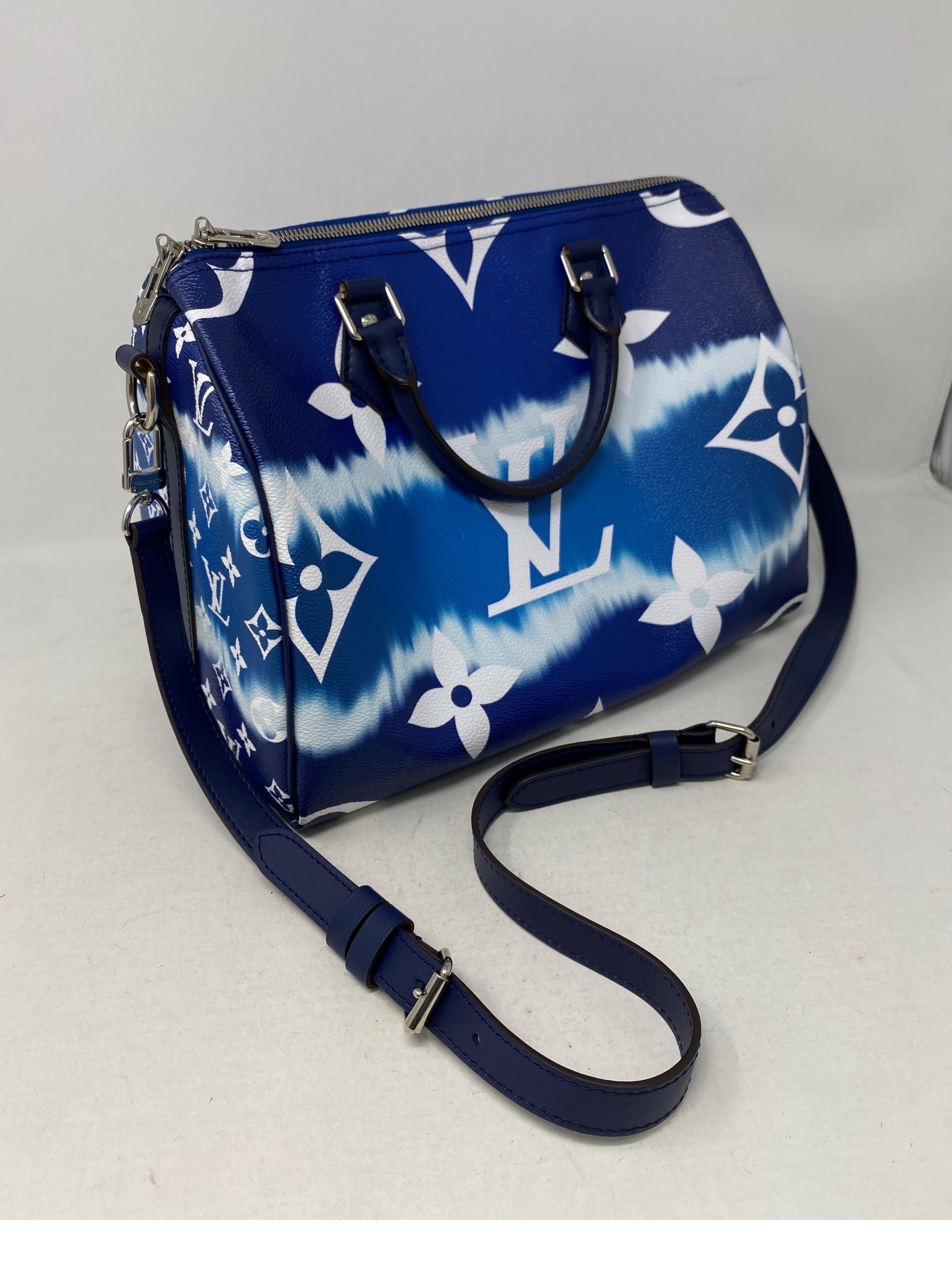 Louis Vuitton Blau Escale Speedy Bandouliere Tasche im Zustand „Gut“ in Athens, GA