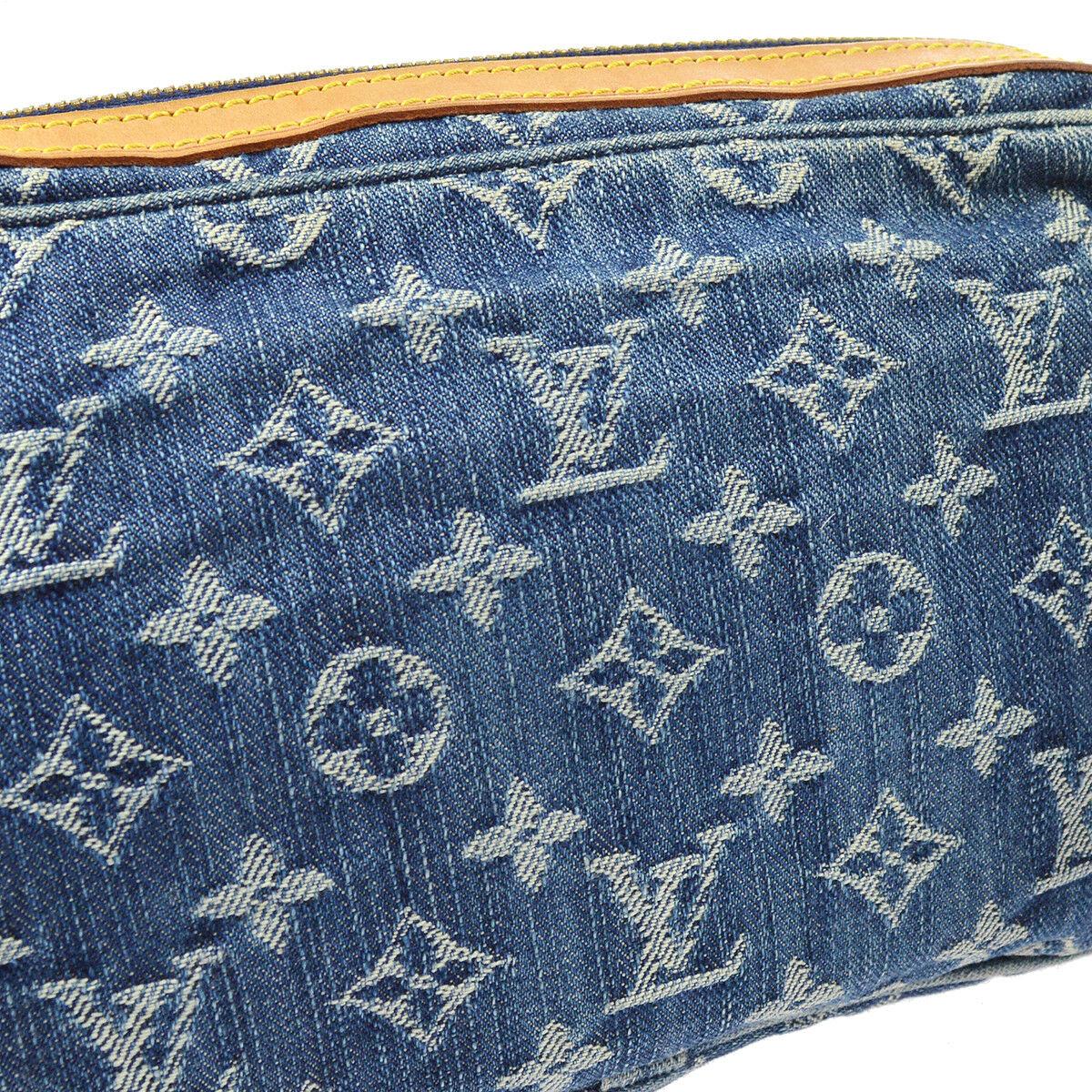 Louis Vuitton Blue Jean Denim Monogram Bum Fanny Pack Waist Belt Bag

Denim
Leather
Gold tone hardware
Woven lining
Date code present
Made in France
Adjustable belt size 34-45