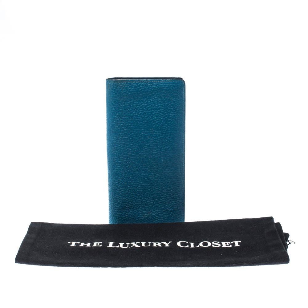Bleu Louis Vuitton - Portefeuille long en cuir bleu en vente