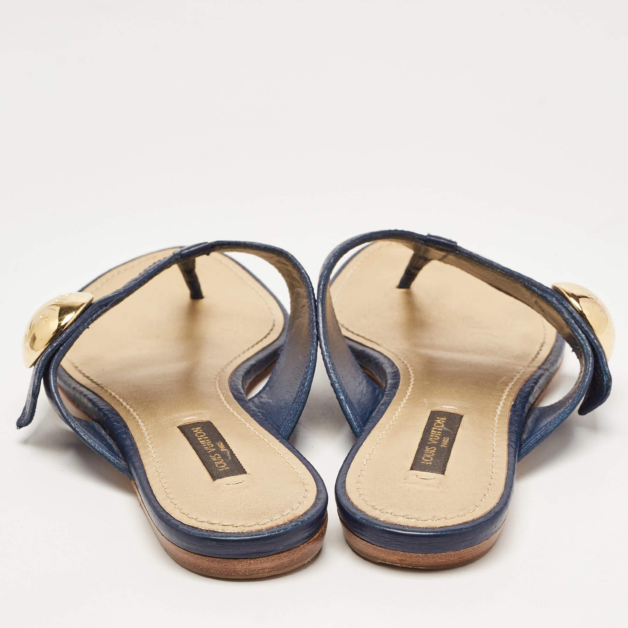 Louis Vuitton Blue Leather Thong Flat Slides Size 37 For Sale 4