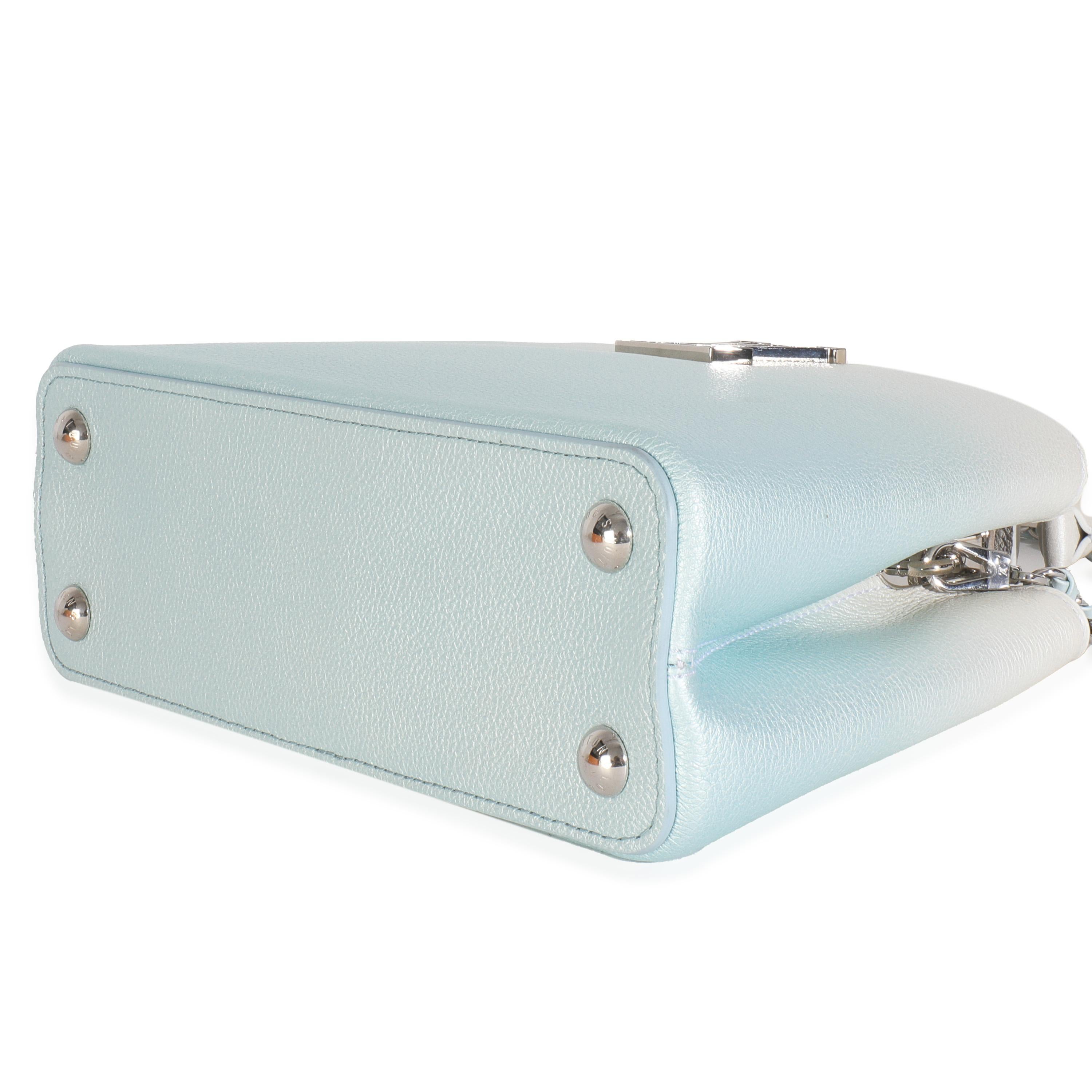 Louis Vuitton Blue Metallic Ombre Taurillon Capucines BB en vente 1