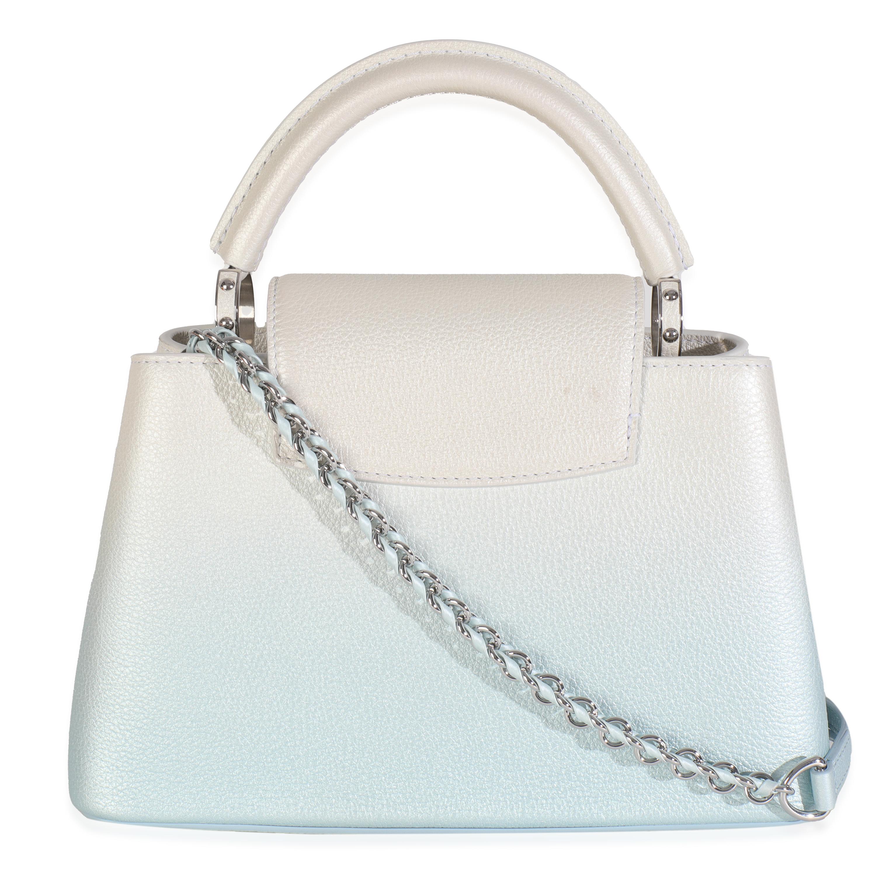 Louis Vuitton Blue Metallic Ombre Taurillon Capucines BB en vente 3