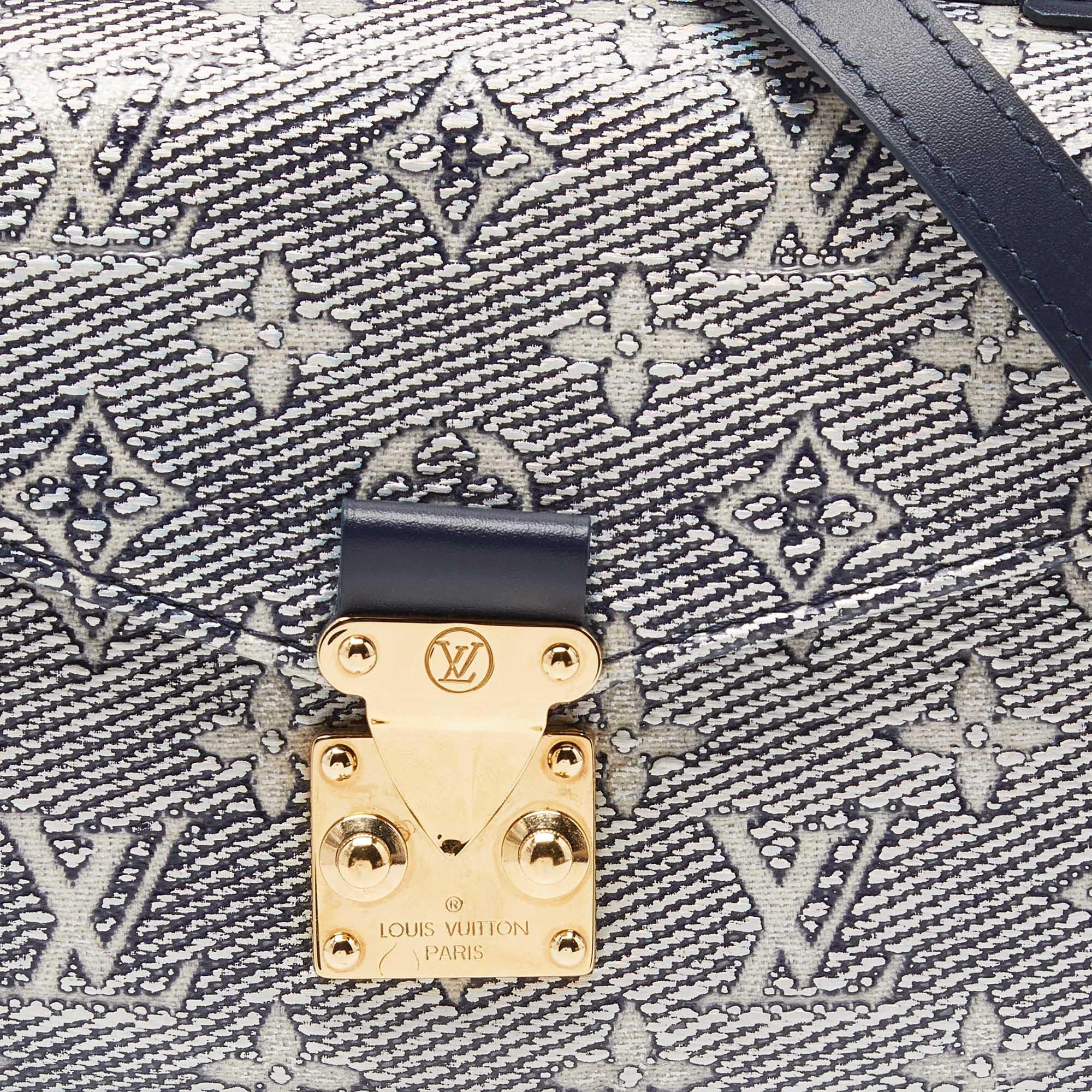 Louis Vuitton Blue Monogram Canvas Pochette Metis East West Bag For Sale 6