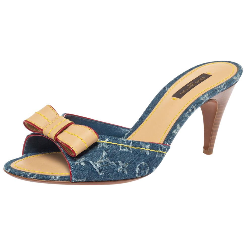 Louis Vuitton Blue Monogram Denim And Leather Bow Slide Sandals Size 38.5  at 1stDibs