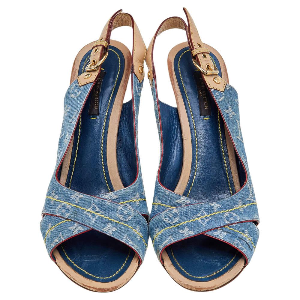 Louis Vuitton Blue Monogram Denim and Leather Slingback Sandals Size 38.5 For Sale 2