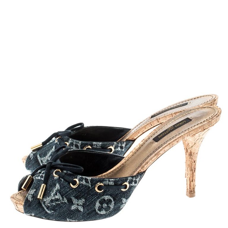 Louis Vuitton Blue Monogram Denim Bow Cork Heel Peep Toe Slides Size 37 For Sale at 1stDibs
