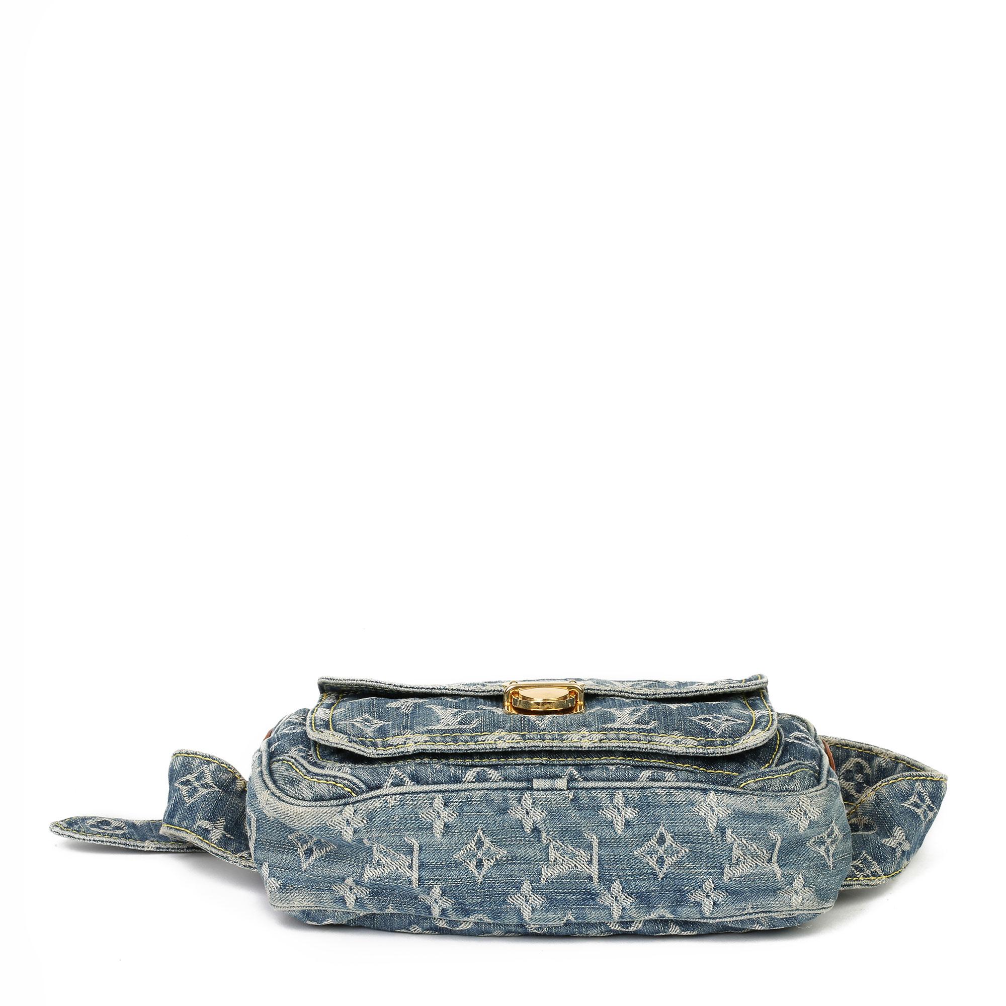 louis vuitton bumbag blue