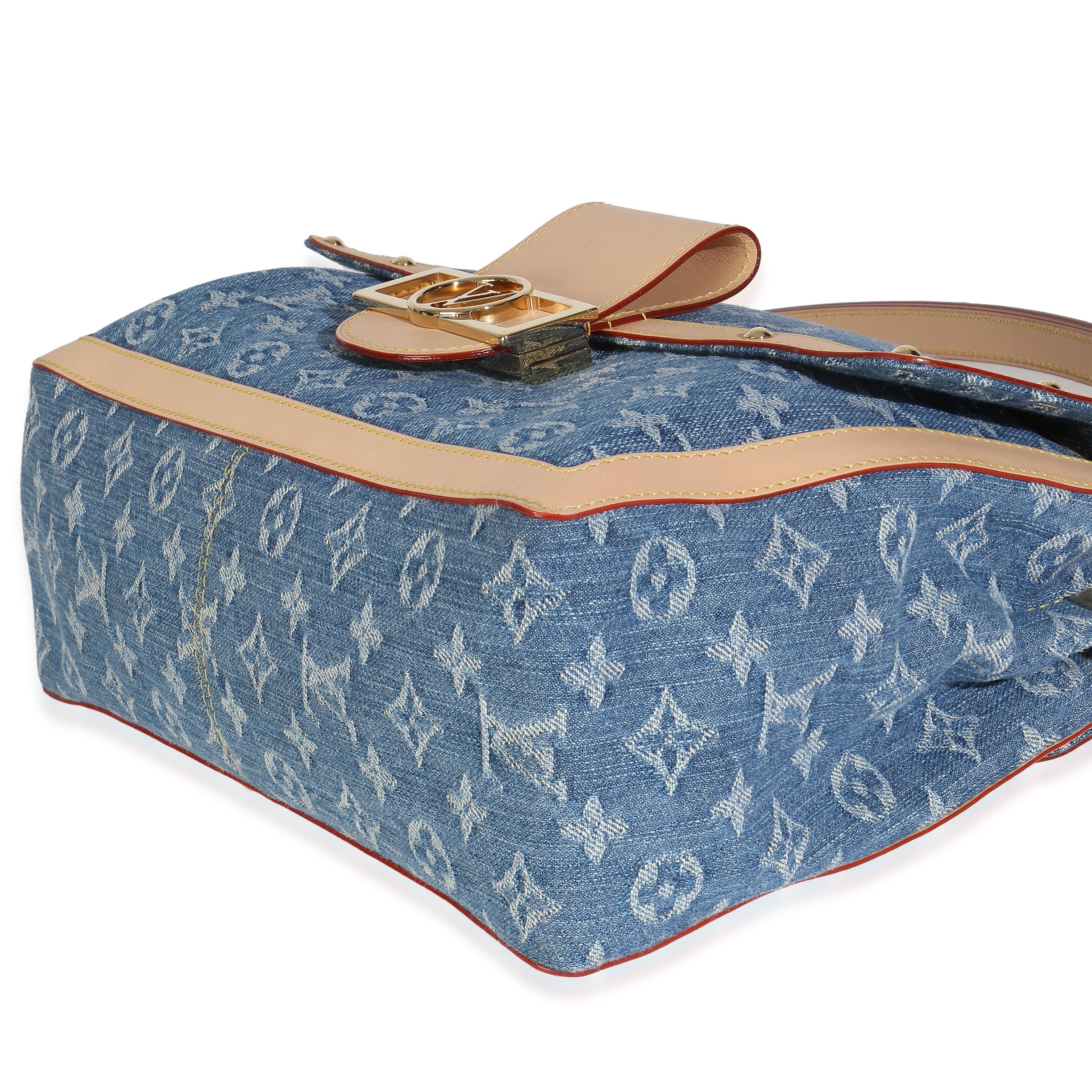 Louis Vuitton Blue Monogram Denim Dauphine Soft GM Pour femmes en vente
