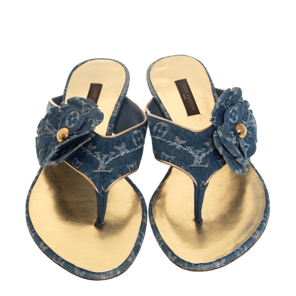 A classic pair of flat thong sandals is a must-have in every collection and when the design is by Louis Vuitton, it is sure to add a statement of luxury to the summer wardrobe. These thong flats for women are constructed in monogram denim and