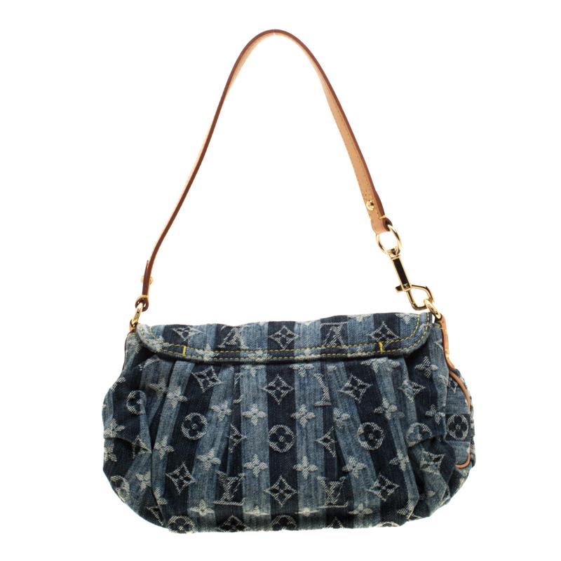 We rarely get to see a limited edition bag as gorgeous as this one. Every feature on it is awe-evoking which makes the creation all the more worthy of being owned. This Louis Vuitton bag has been crafted from denim and lined with Alcantara on the